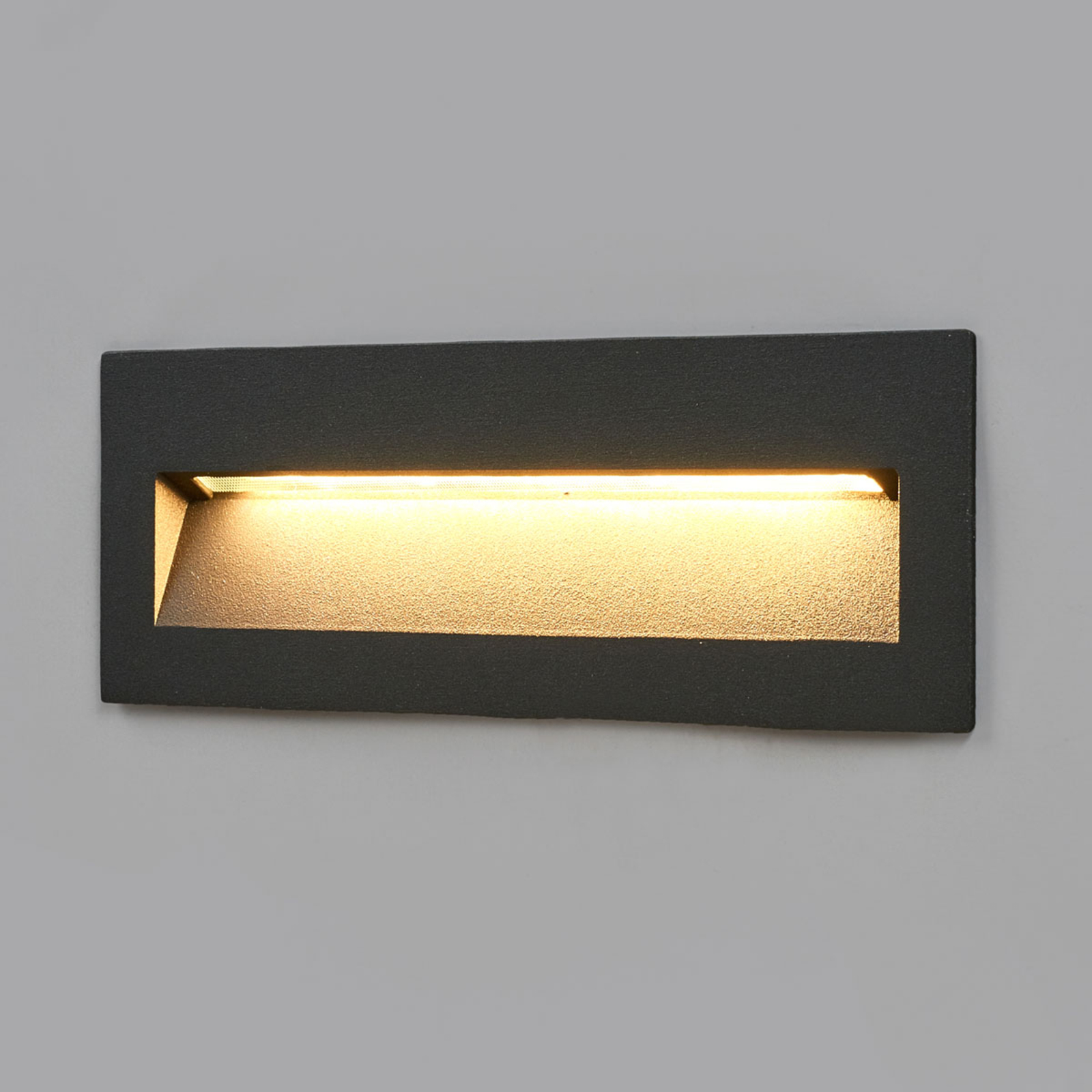Tmavé zapustené LED svietidlo Loya montáž na stenu