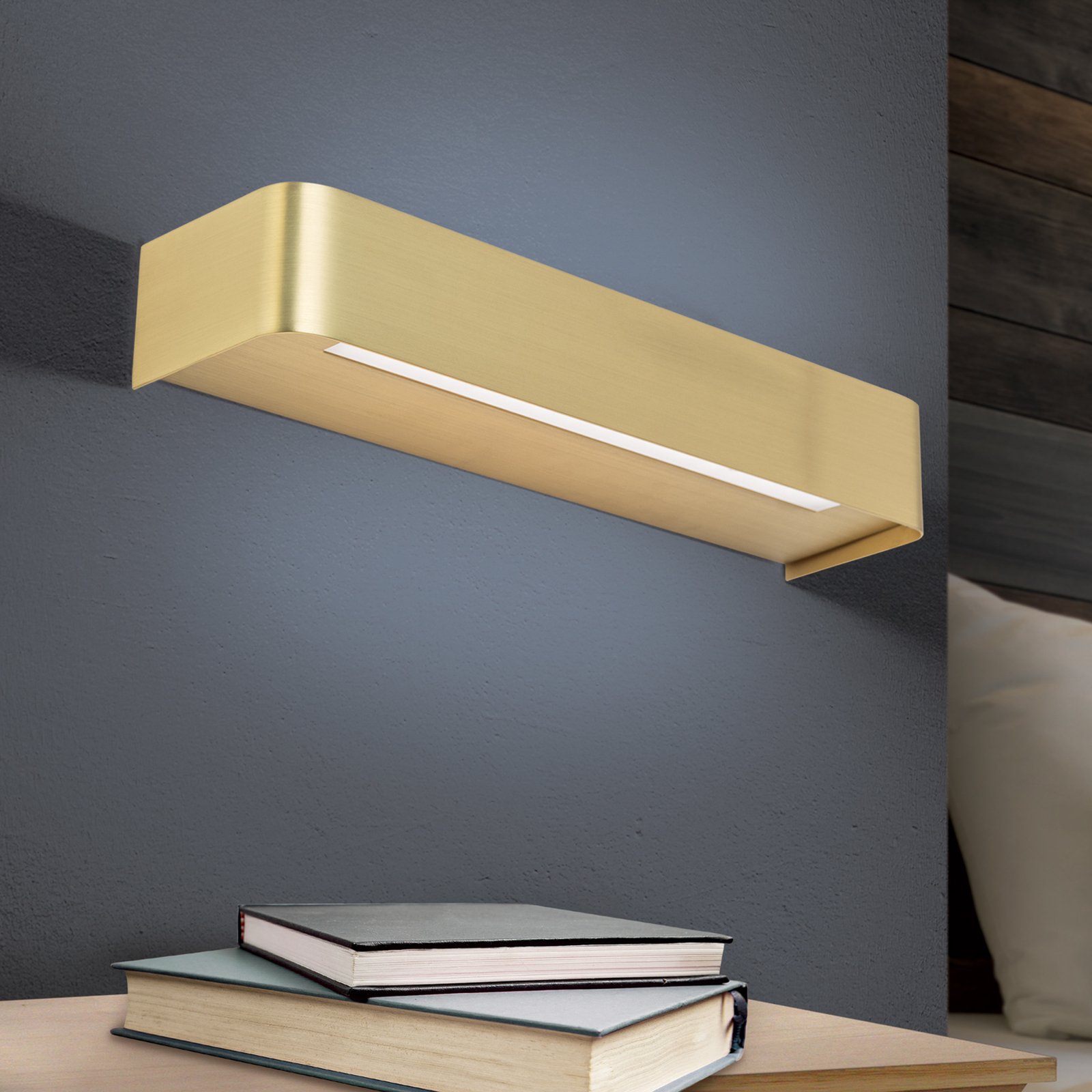 Bernhard LED wall light, up/downlight, brass