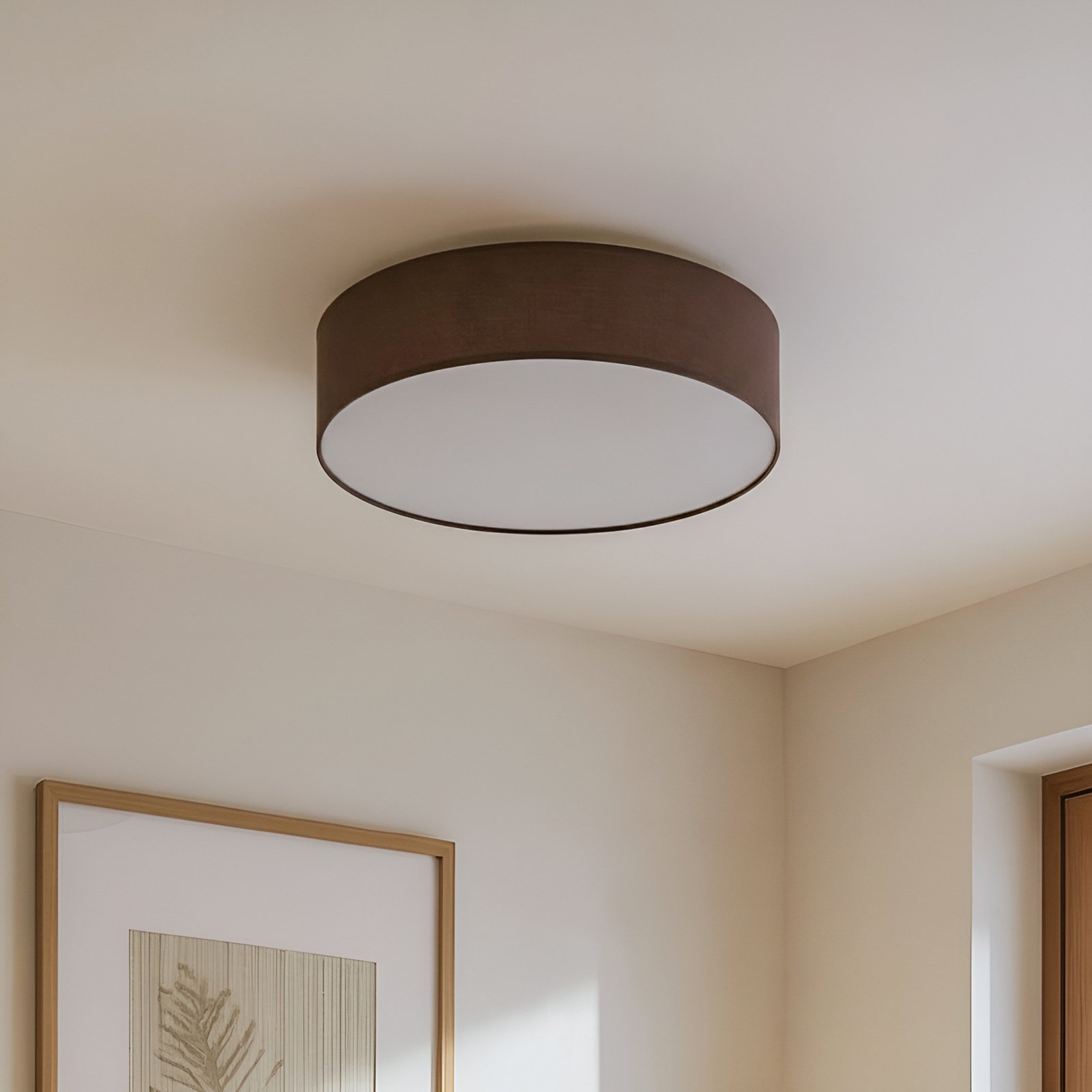 Lindby taklampe Sebatin, Ø 50 cm, lysebrun, stoff, E27