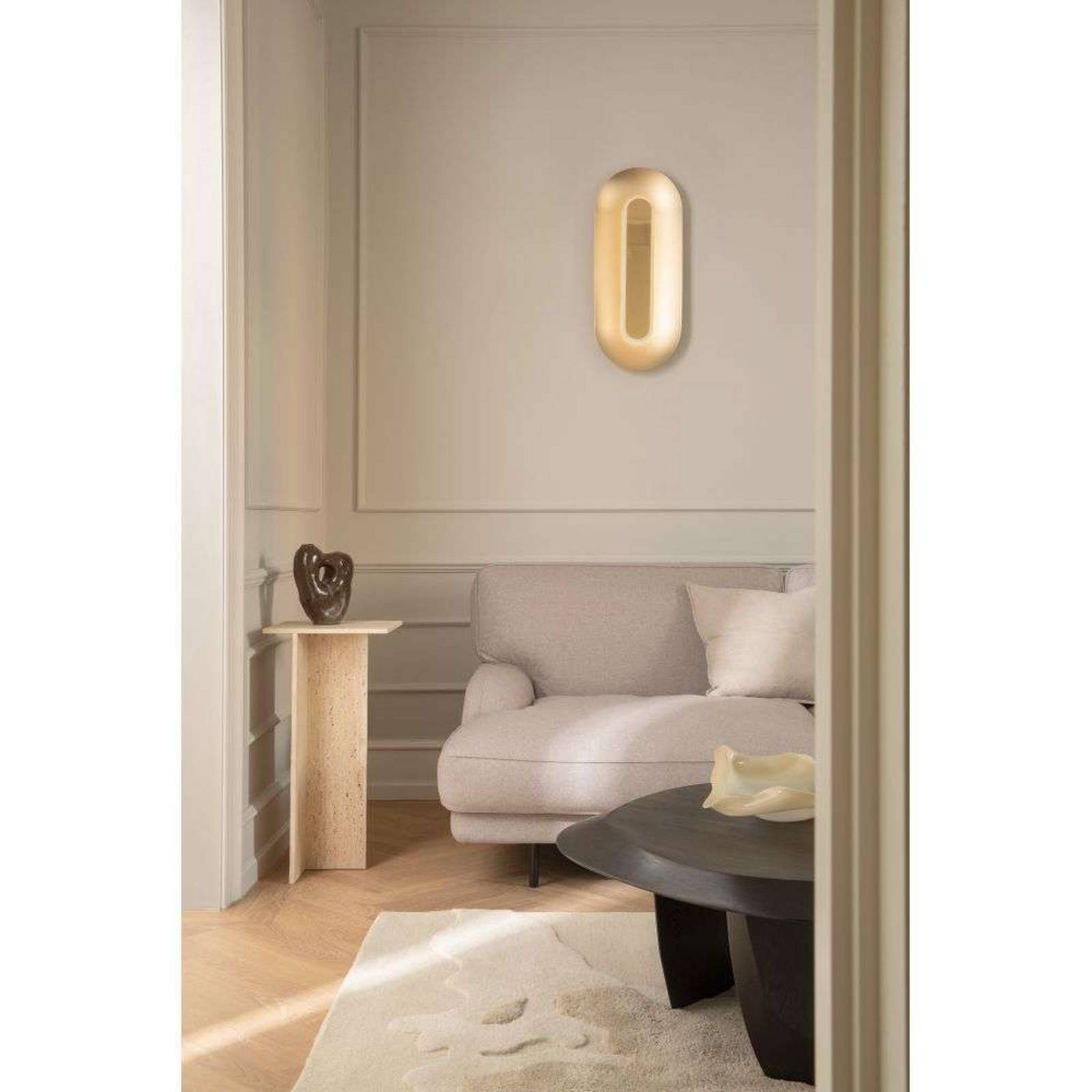 Nuura LED-Wandlampe Sasi, Höhe 65 cm, messingfarben, Metall günstig online kaufen