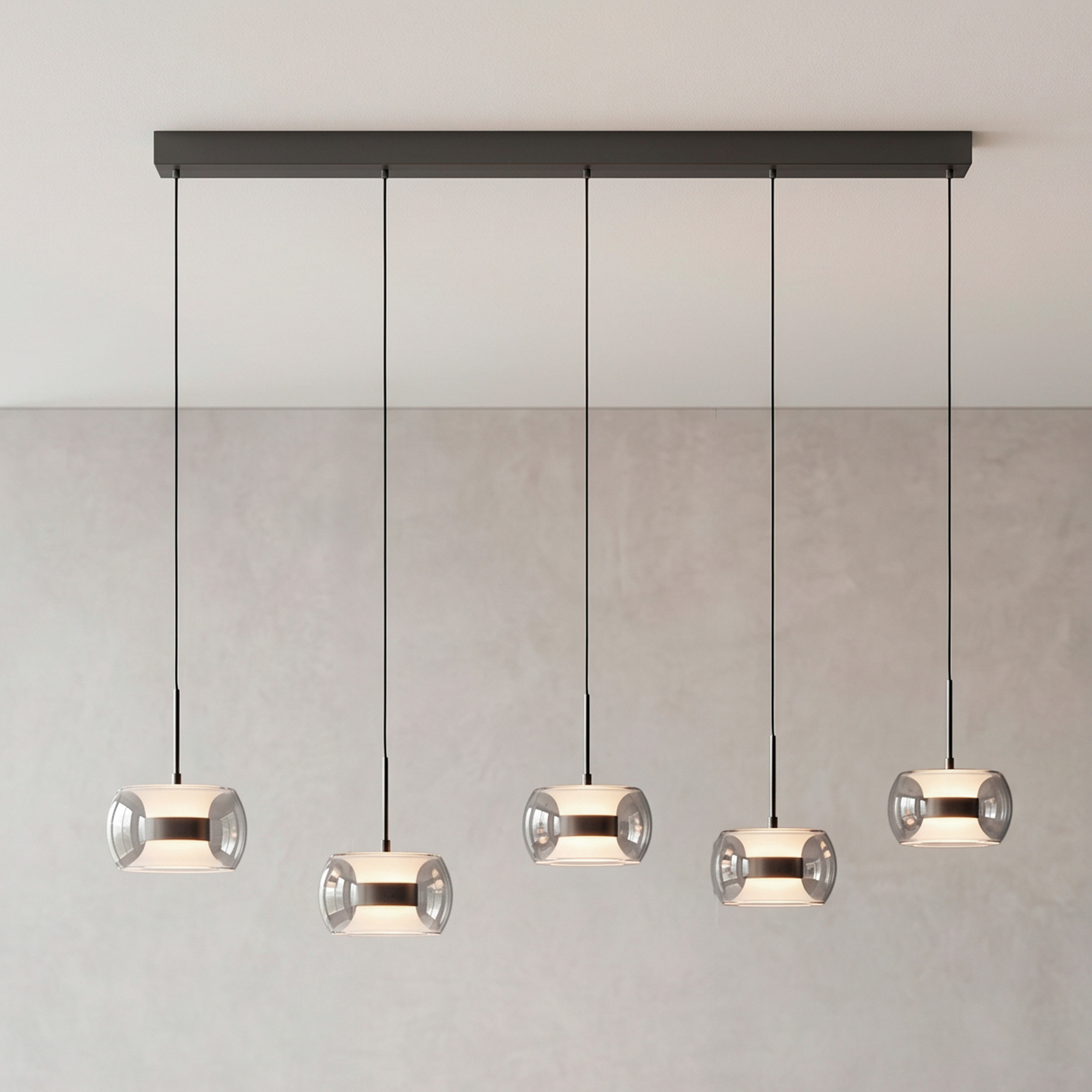 Fumea LED lógó lámpa, hossz: 119 cm, fekete/füstös üveg, CCT, 5 izzós