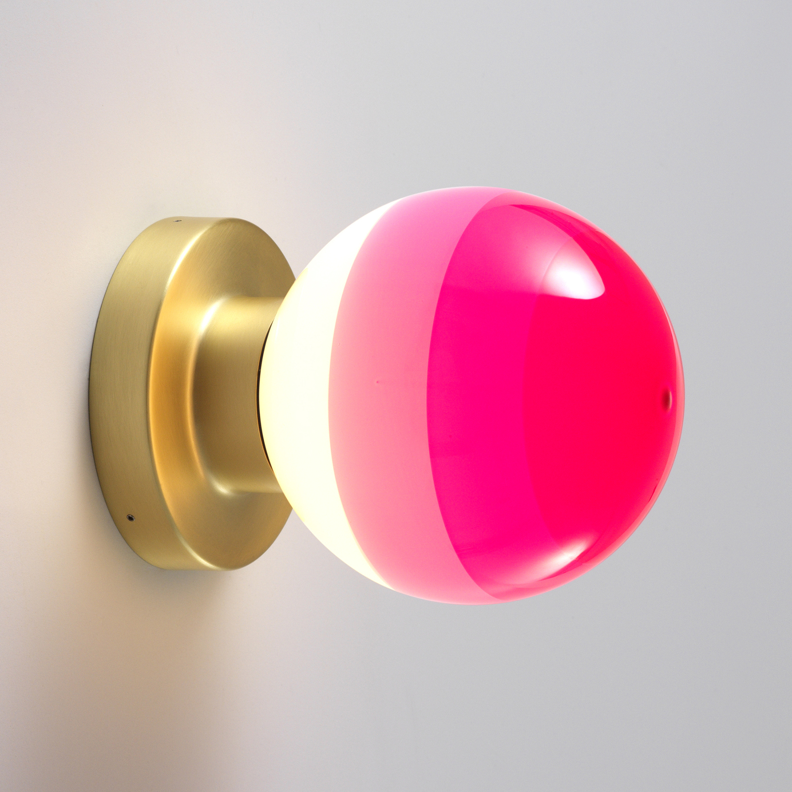 MARSET Dipping Light A2 LED-vägglampa rosa/mässing