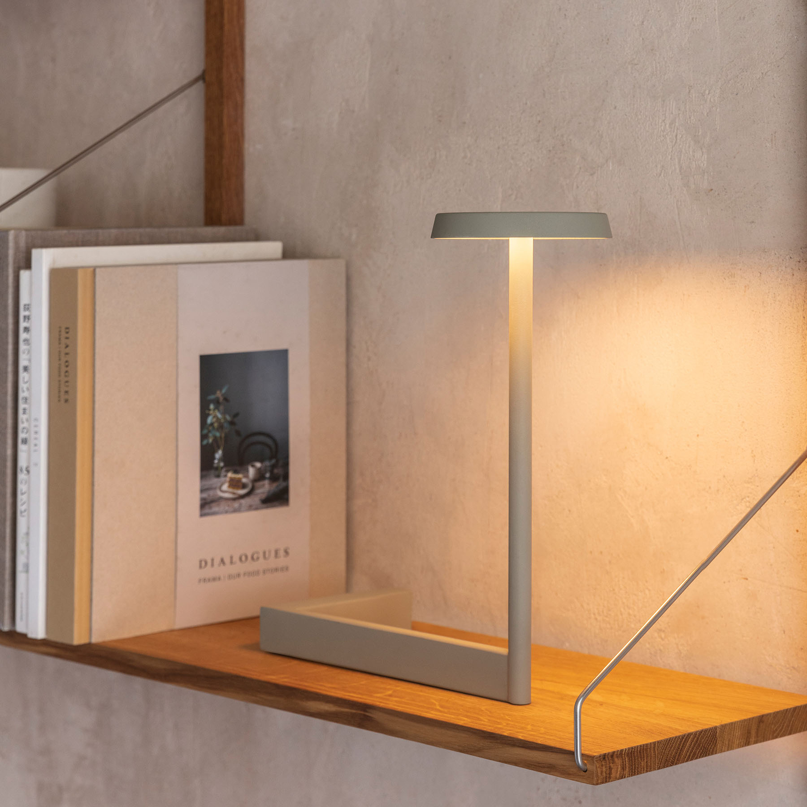 Vibia Flat LED table lamp in metal, dimmable