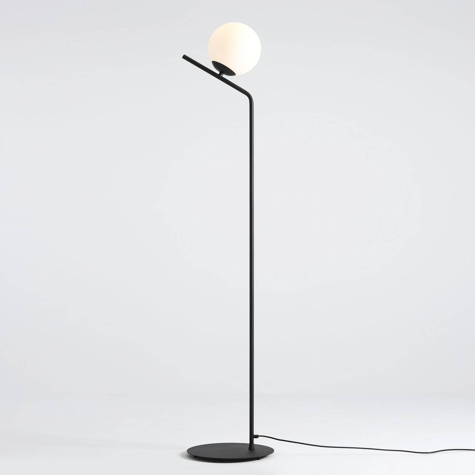 Golvlampa Dione, 1 lampa, svart
