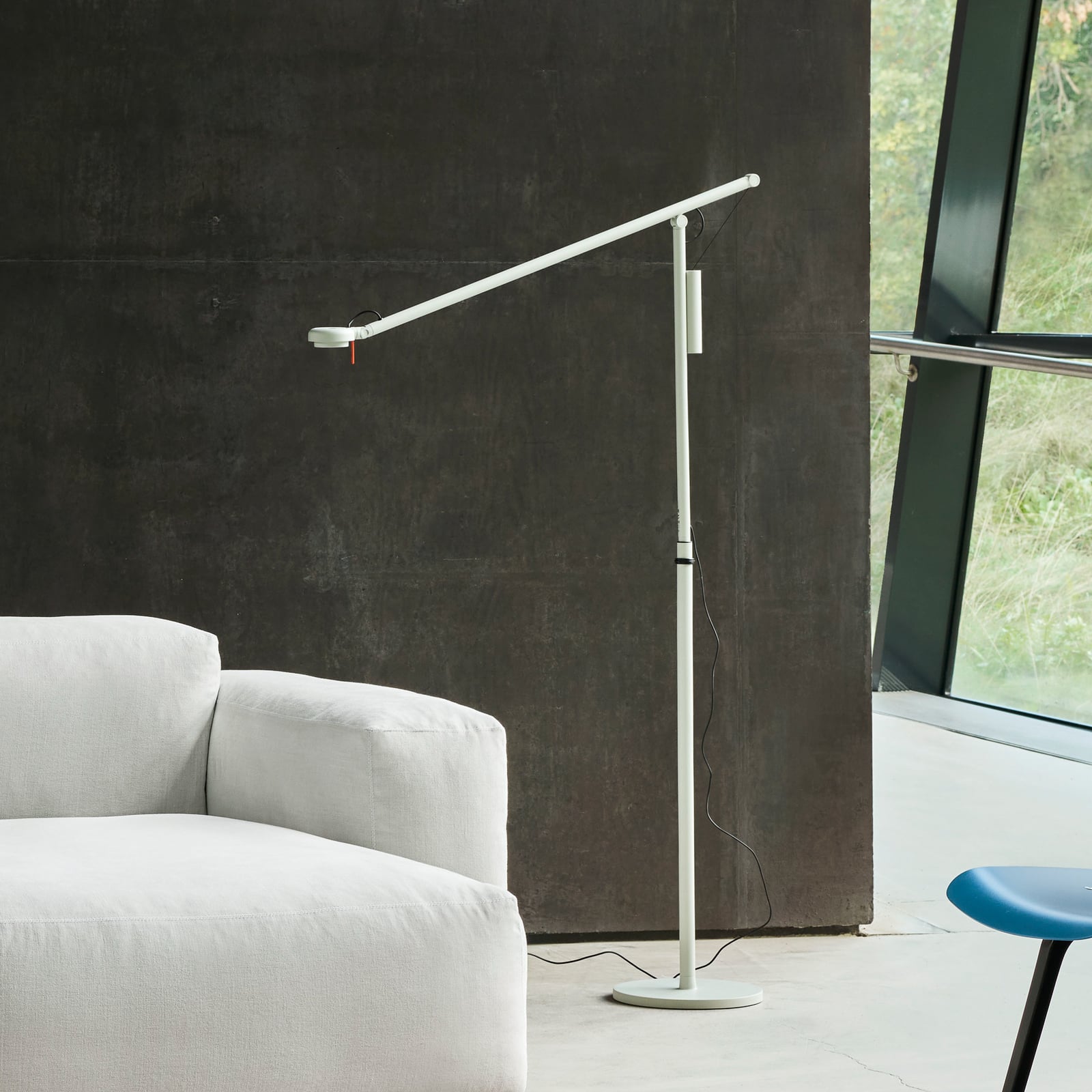 Candeeiro de pé LED Hay Fifty-Fifty, cinzento, altura 135 cm, regulável