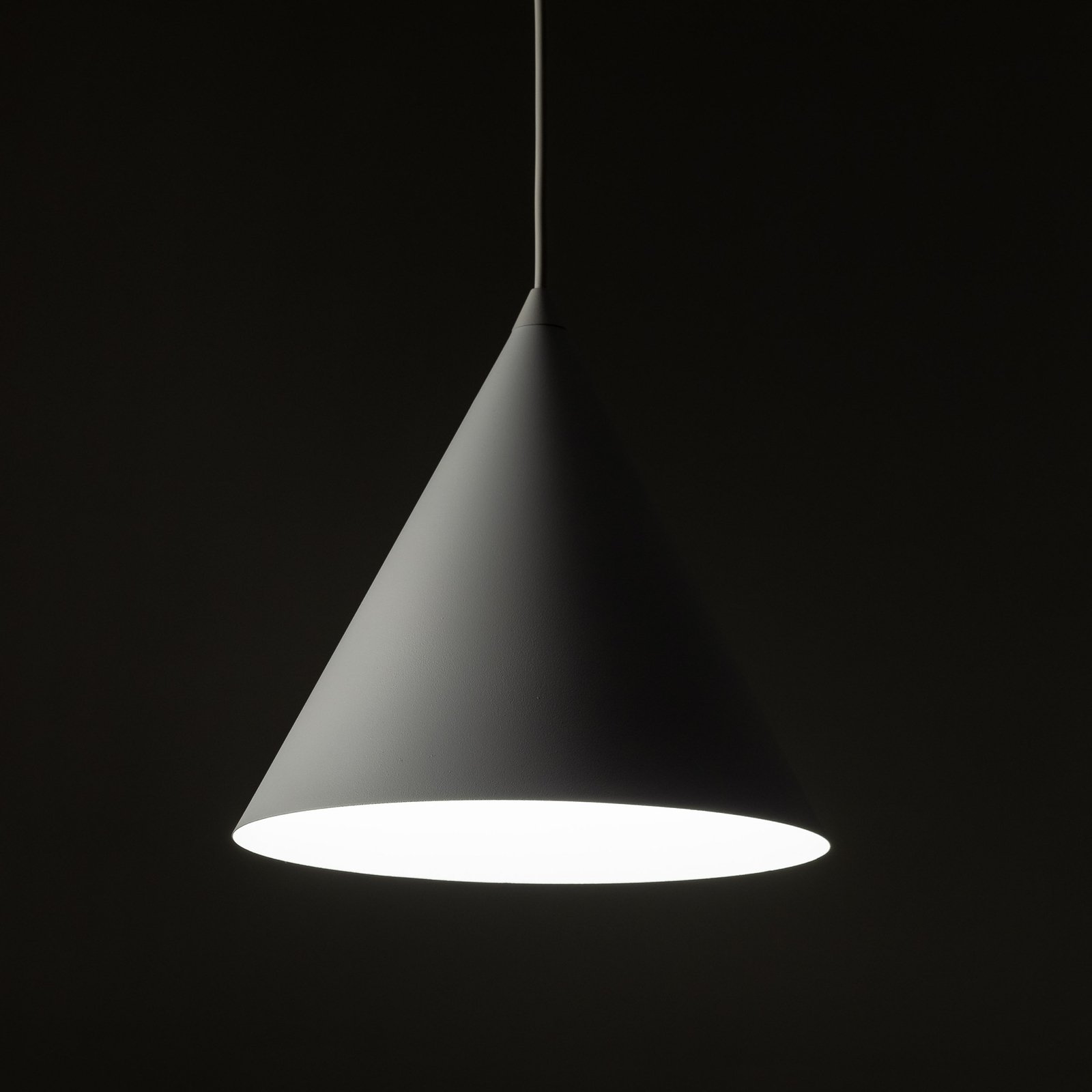 Cono pendant light, white, Ø 25 cm, steel, 1-bulb