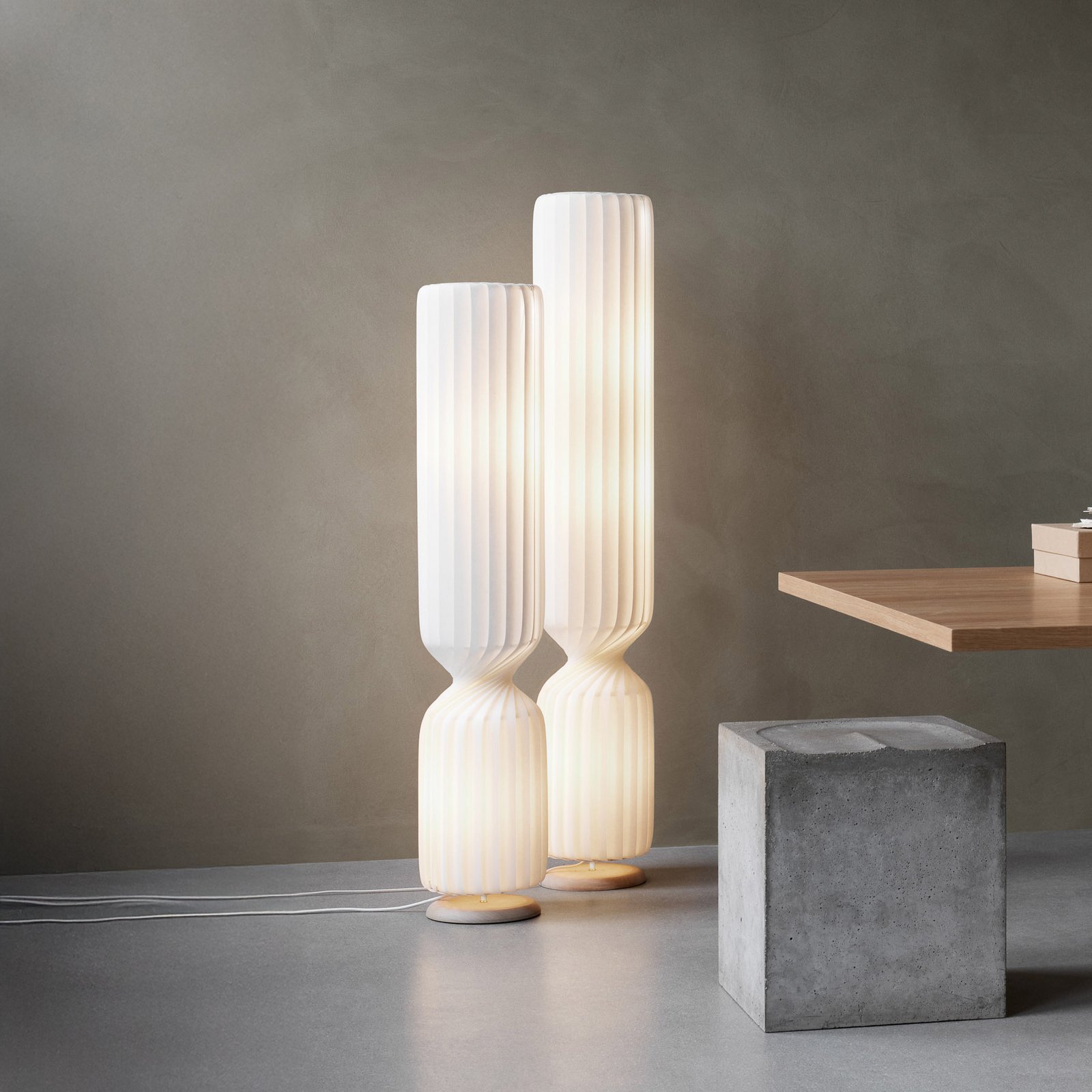 TR41 Gulvlampe 25x107 PC Nonwoven - Tom Rossau