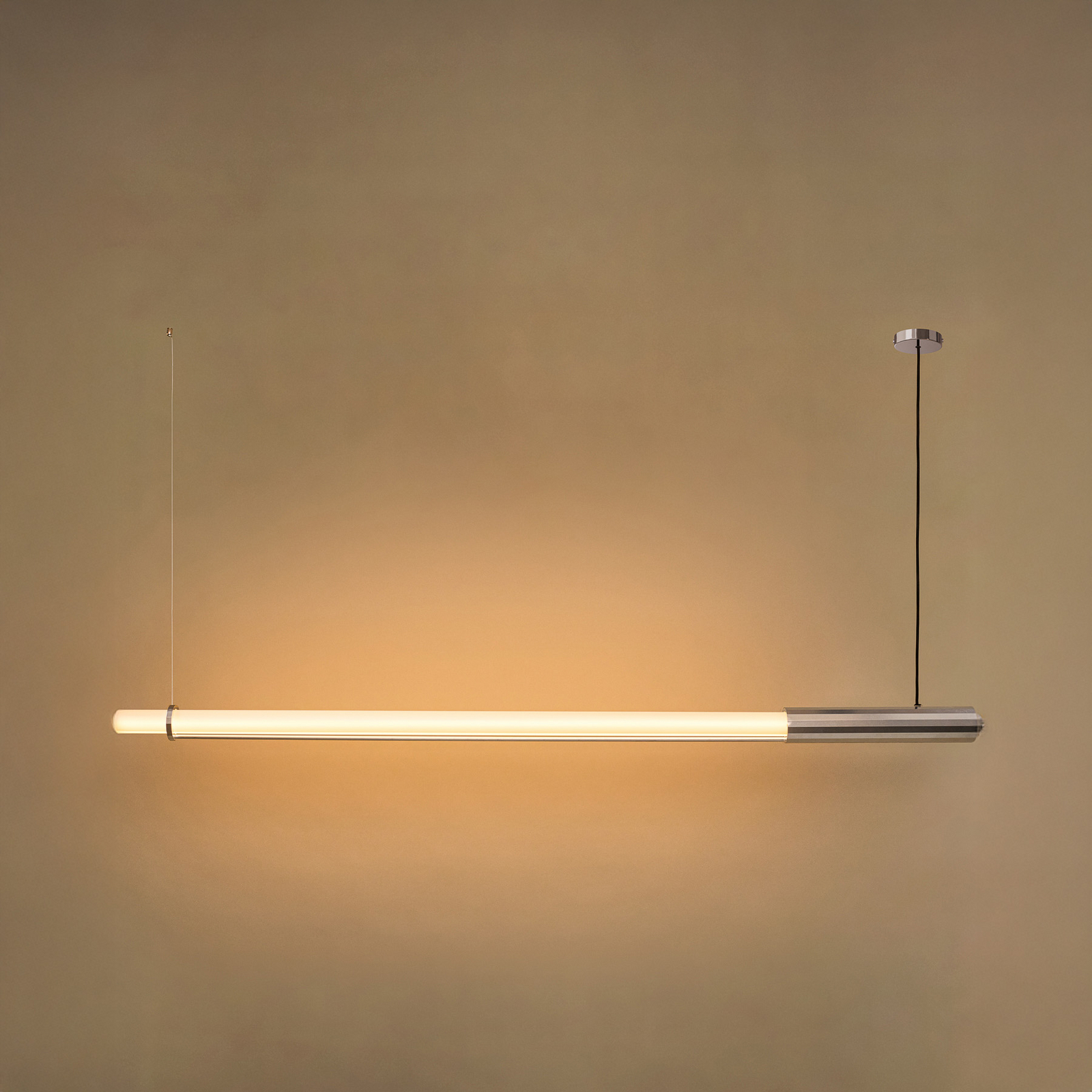 Lampada LED a sospensione In Fine, argento, lunghezza 160 cm - DCW