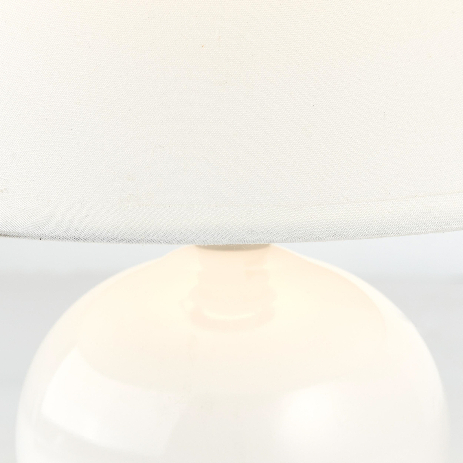 Tischlampe Primo, weiß, Ø 19 cm, Textil/Keramik