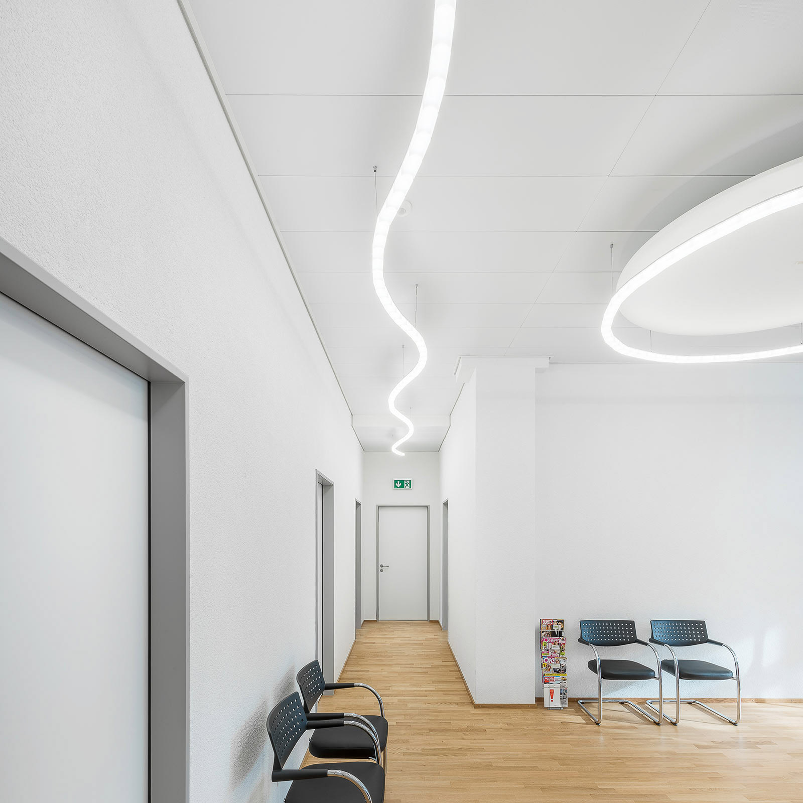 Regent Wiggle LED-Lichtleiste DALI 150cm 48W