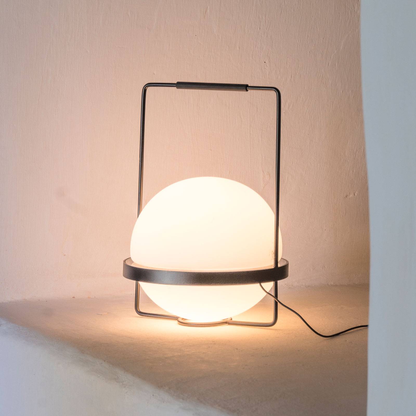 E-shop Vibia Palma 3740 LED stolová lampa zo skla, grafit