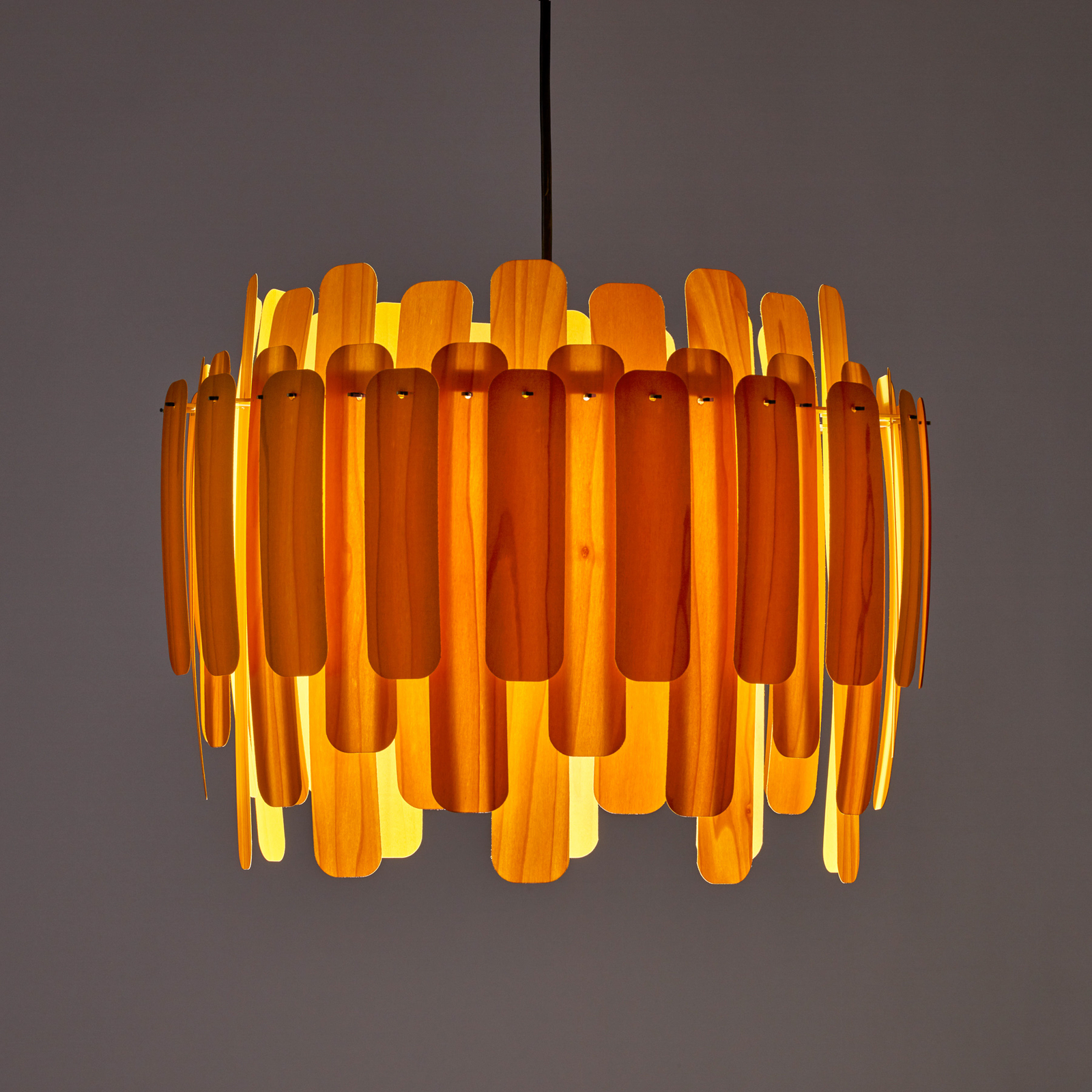 LZF Maruja wooden pendant light