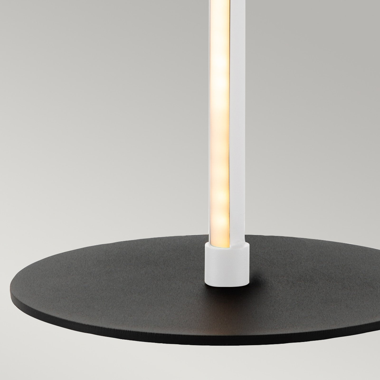 Lampa stołowa LED Flamingo, biała, metal, 50 cm wysokości
