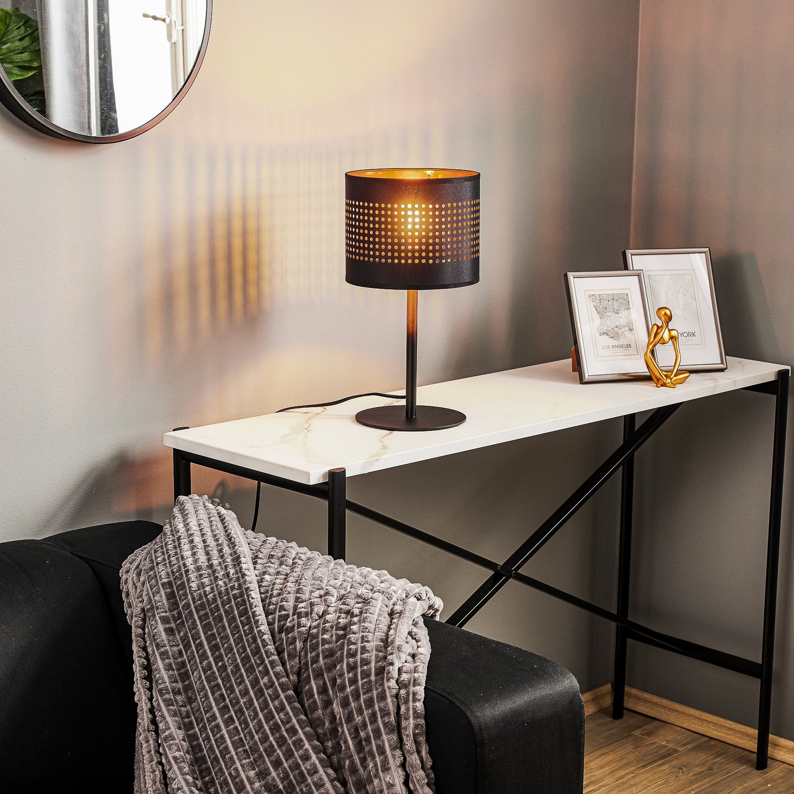 Tago table lamp, black and gold