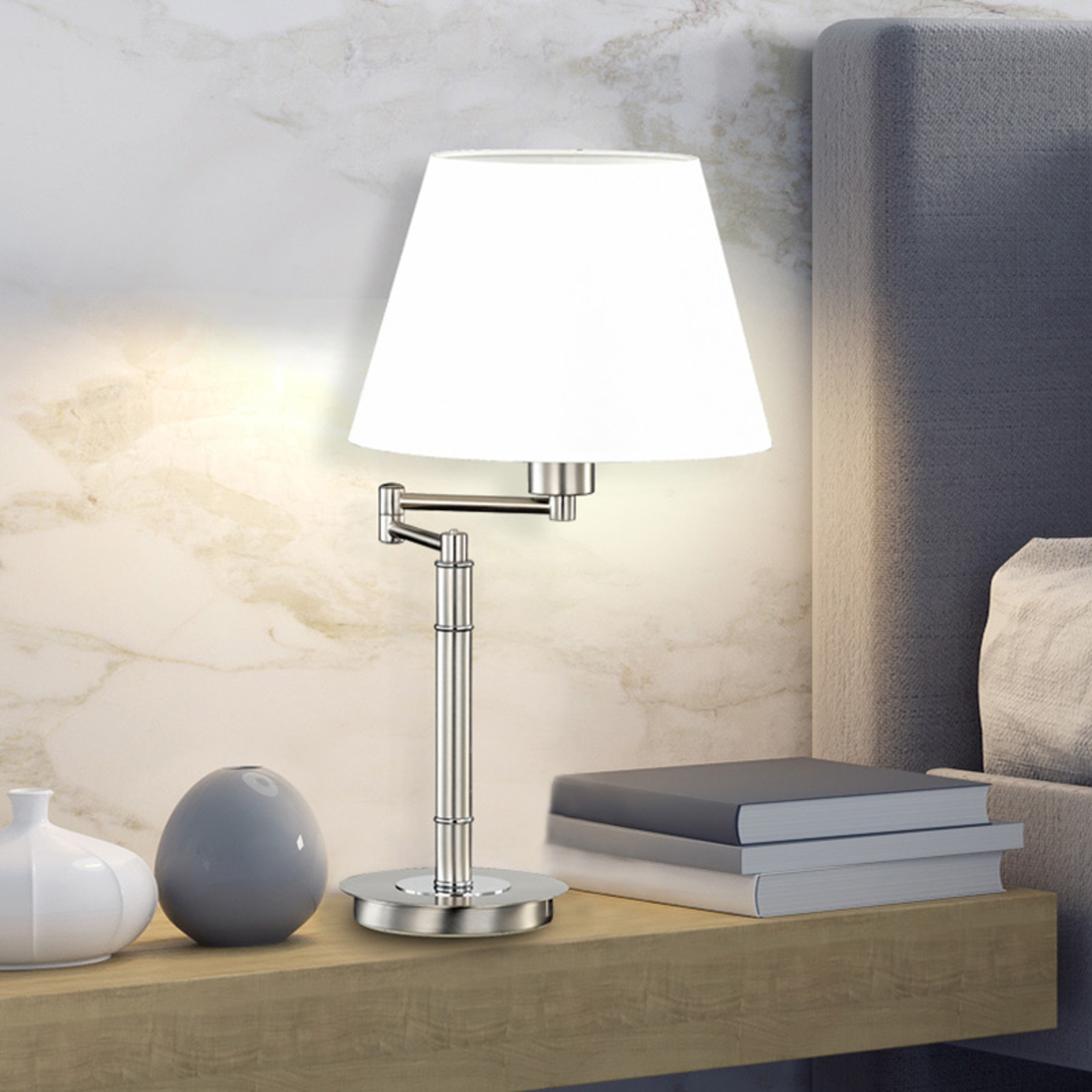 Berlin bordlampe i krom | Lampegiganten.no Art Bordlampe Krom E27 uskjerm IP 20 | Lampebord