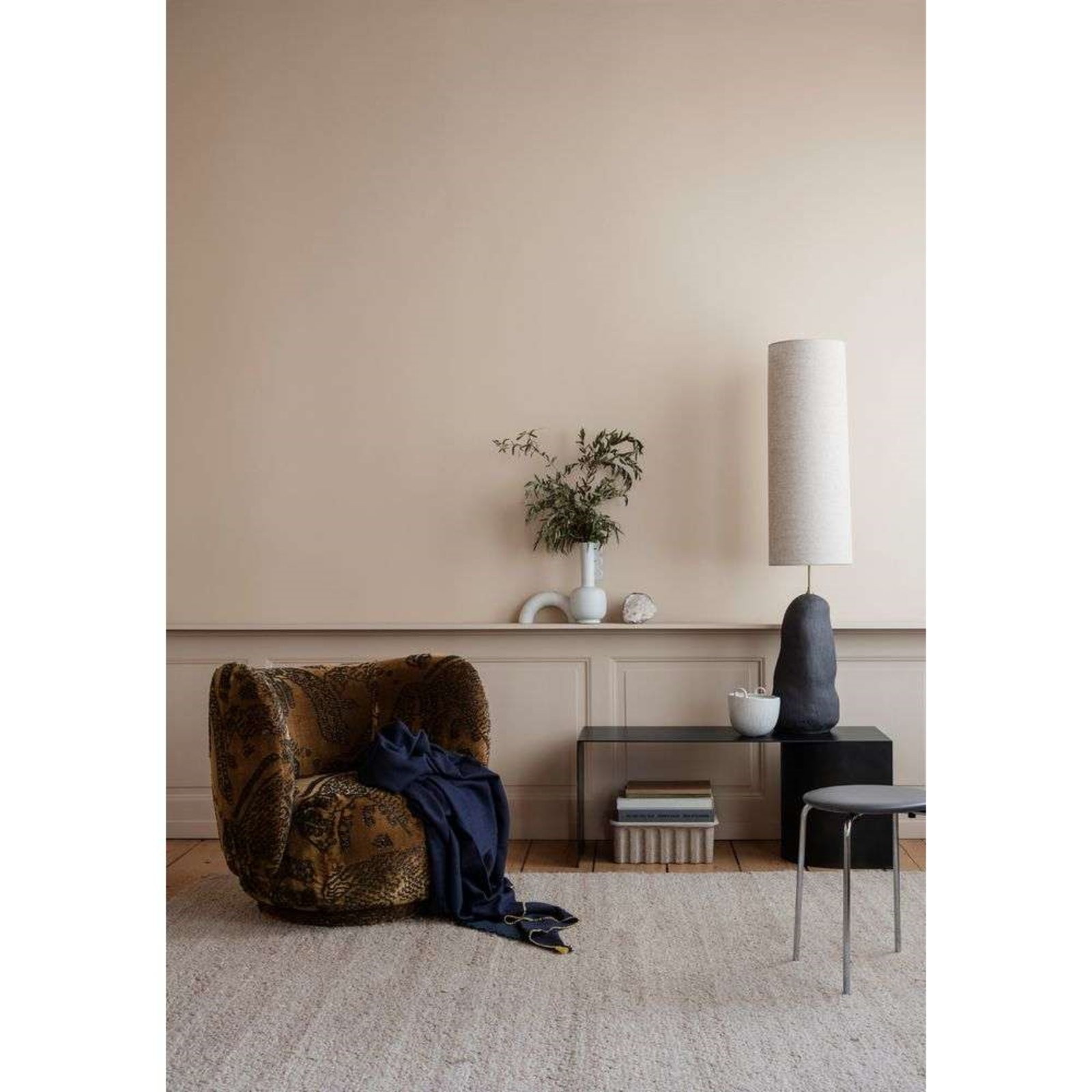 Hebe Floor Lamp Large Black/Natural - Ferm Living