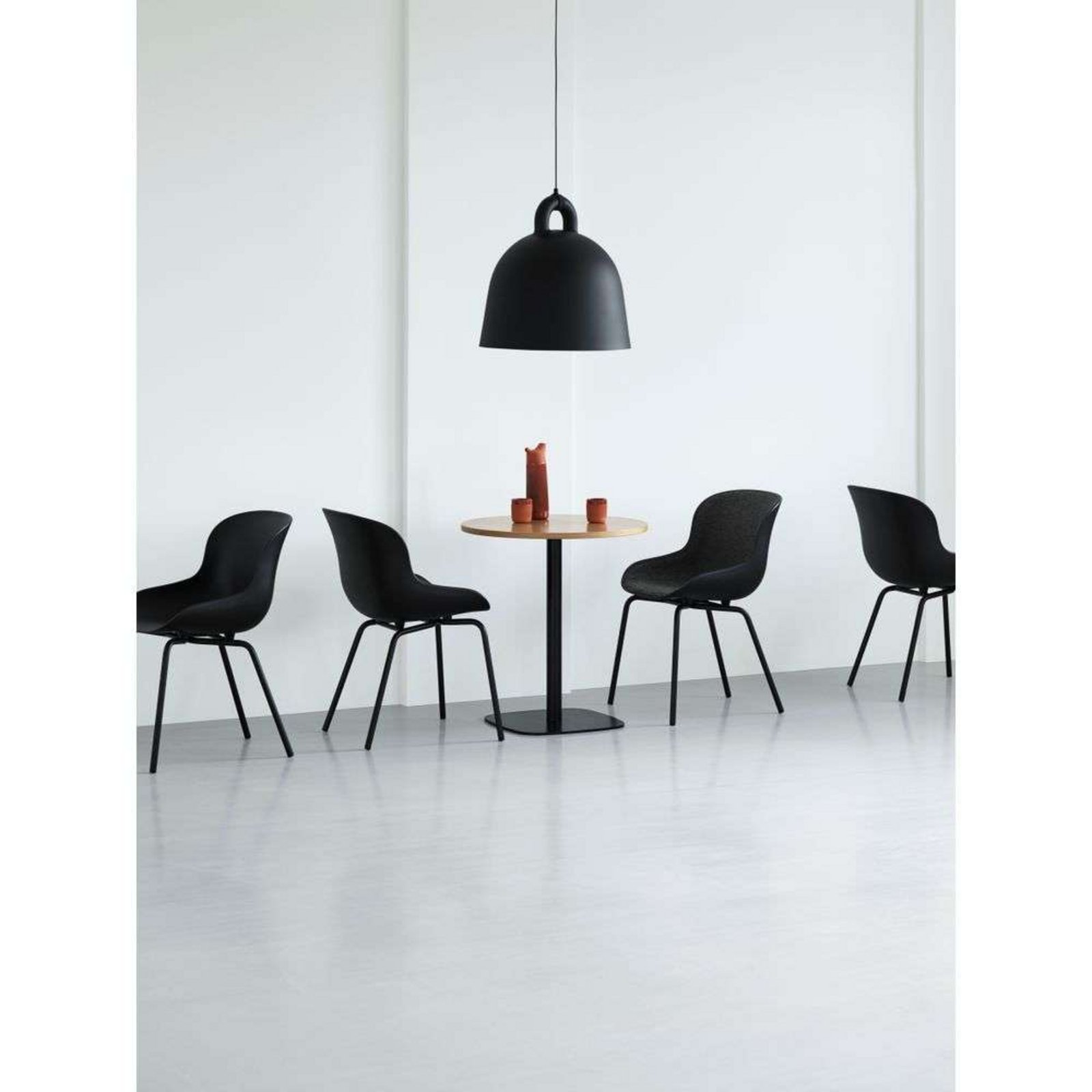 Bell Lustră Pendul Large Black - Normann Copenhagen