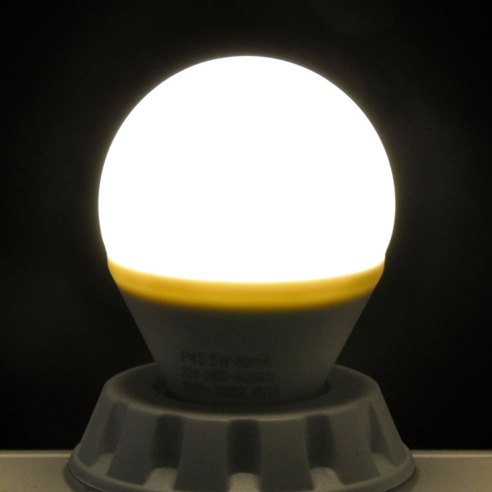LED-Tropfenlampe E14 5W, warmweiß, easydim