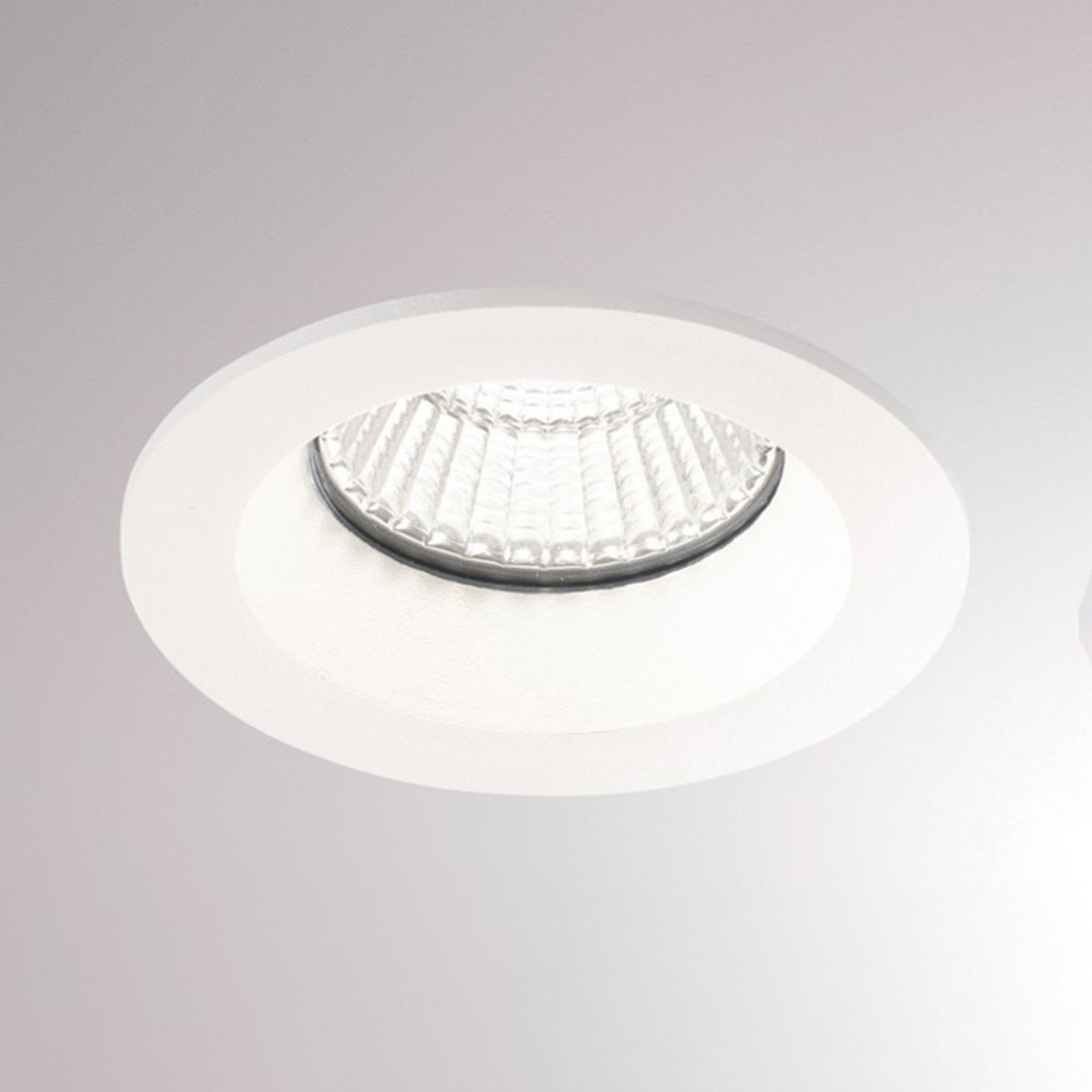 Molto Luce Chicco Round downlight 7 W 30° 3,000 K white, for Hallway, die-cast aluminium, 7 W, energy efficiency: A+