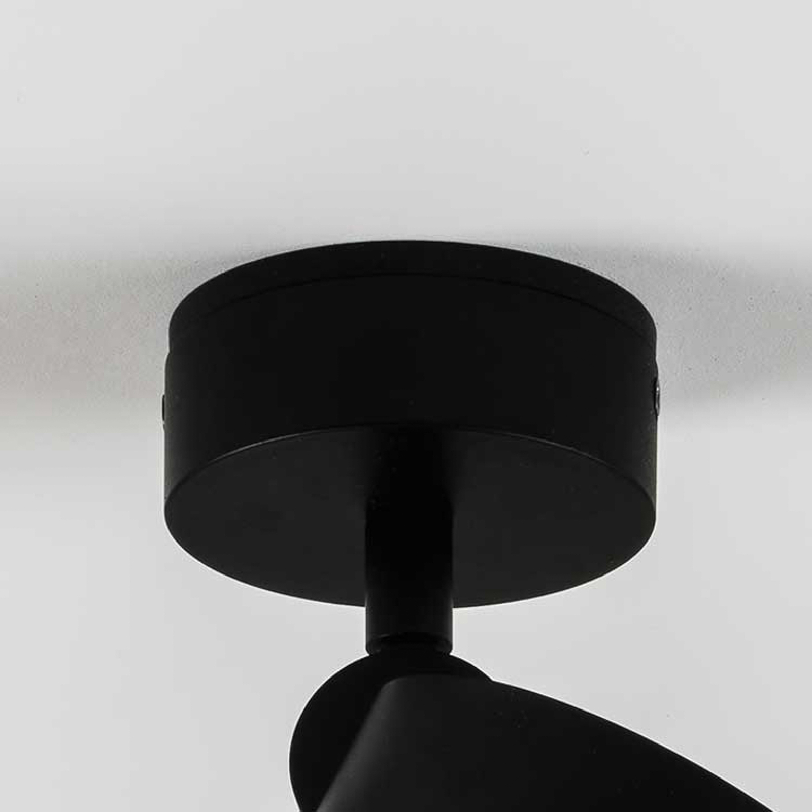 Milan Kronn -kattovalo 1 lamppu, K 16,6 cm, musta