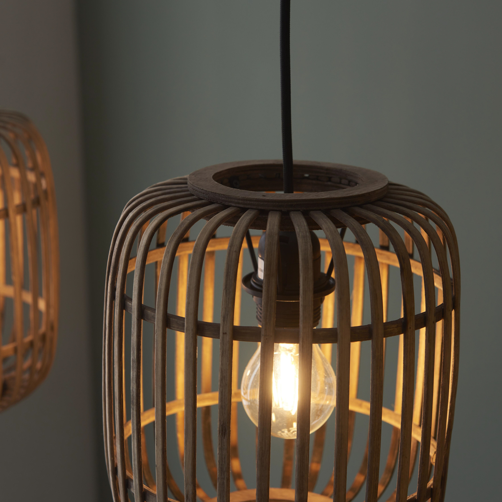 Závěsná lampa Woodrow, délka 105 cm, světlé dřevo, 3 světla, bambus
