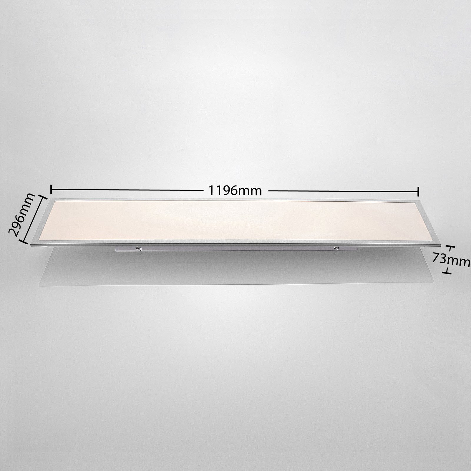 Lindby Stenley panneau LED 4 000 K 119 cm x 29 cm