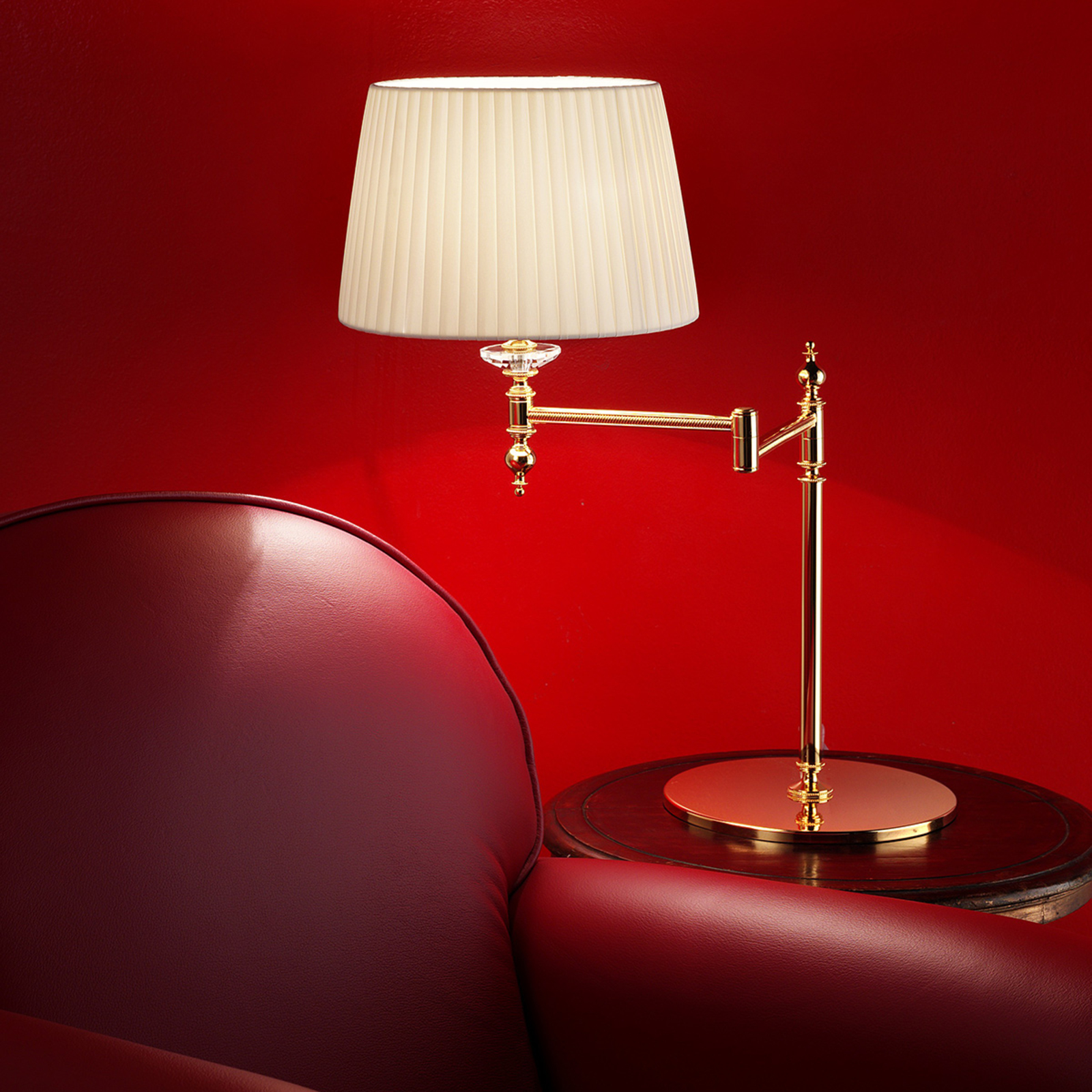 Grace gold-plate brass table lamp