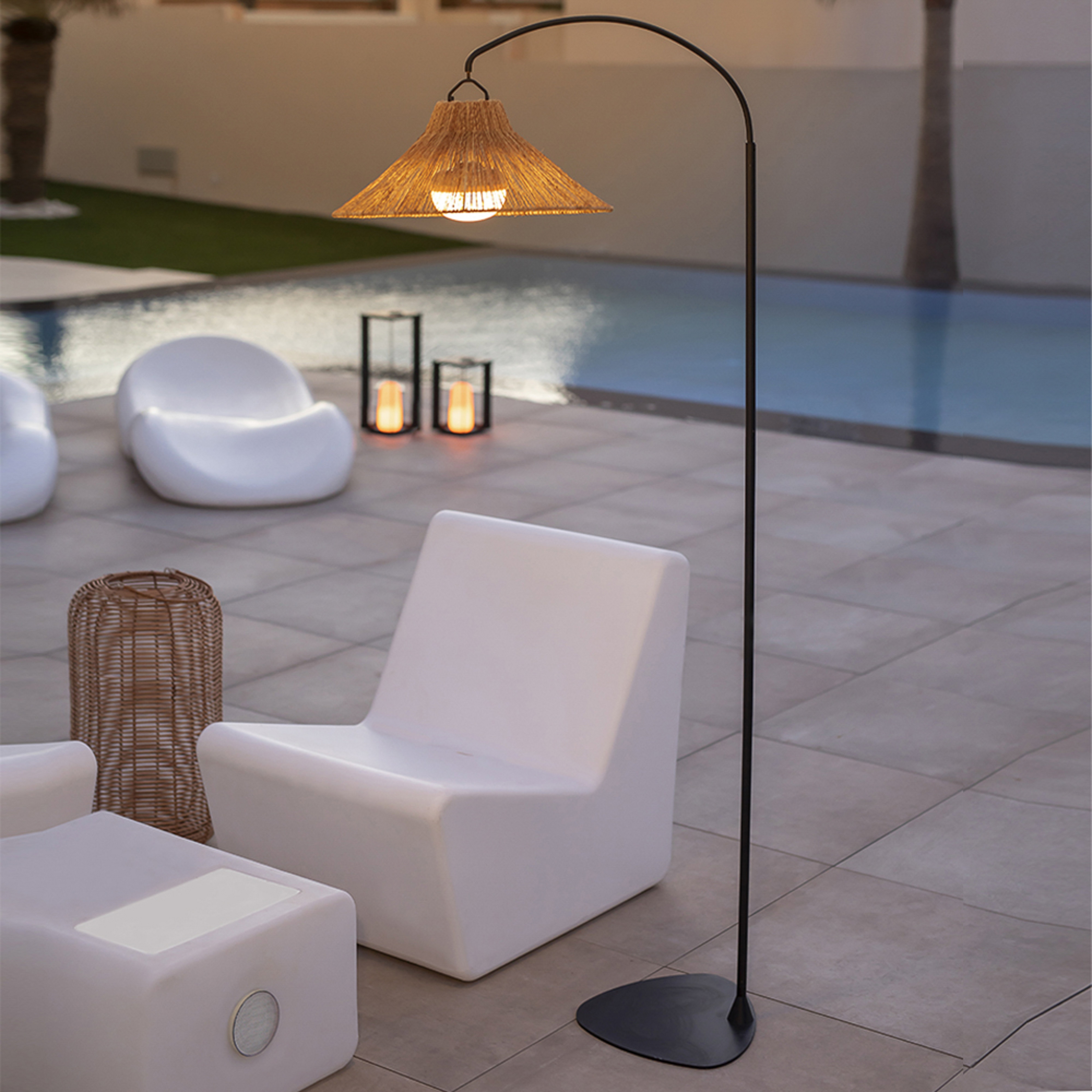 Newgarden Niza LED-Stehleuchte, innen/außen, 168cm