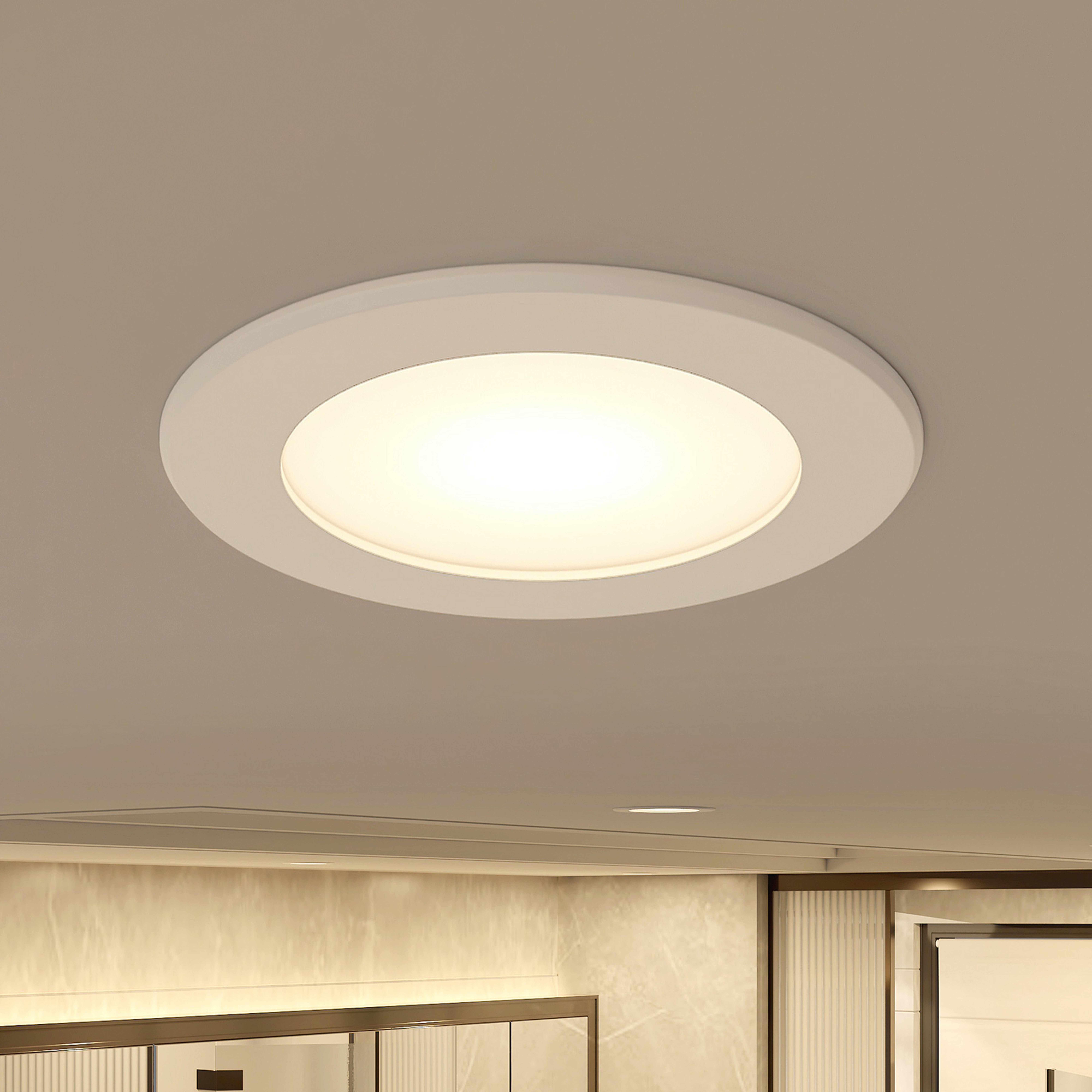 Prios LED-es süllyesztett spotlámpa Rida, fehér. Ø 10 cm, CCT, IP44