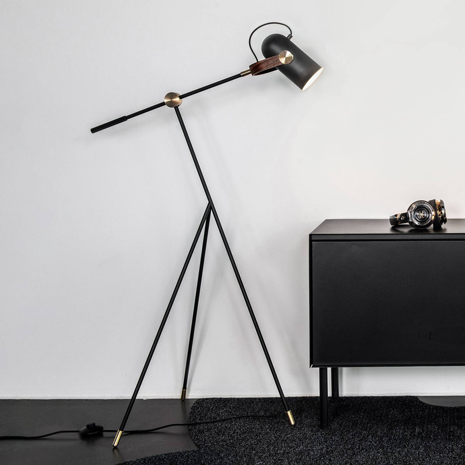 Le Klint LE KLINT Carronade low – floor lamp, black, for Living / Dining Room, steel, brass, walnut wood, E14, 10 W, energy efficiency: A++, H: 133 cm