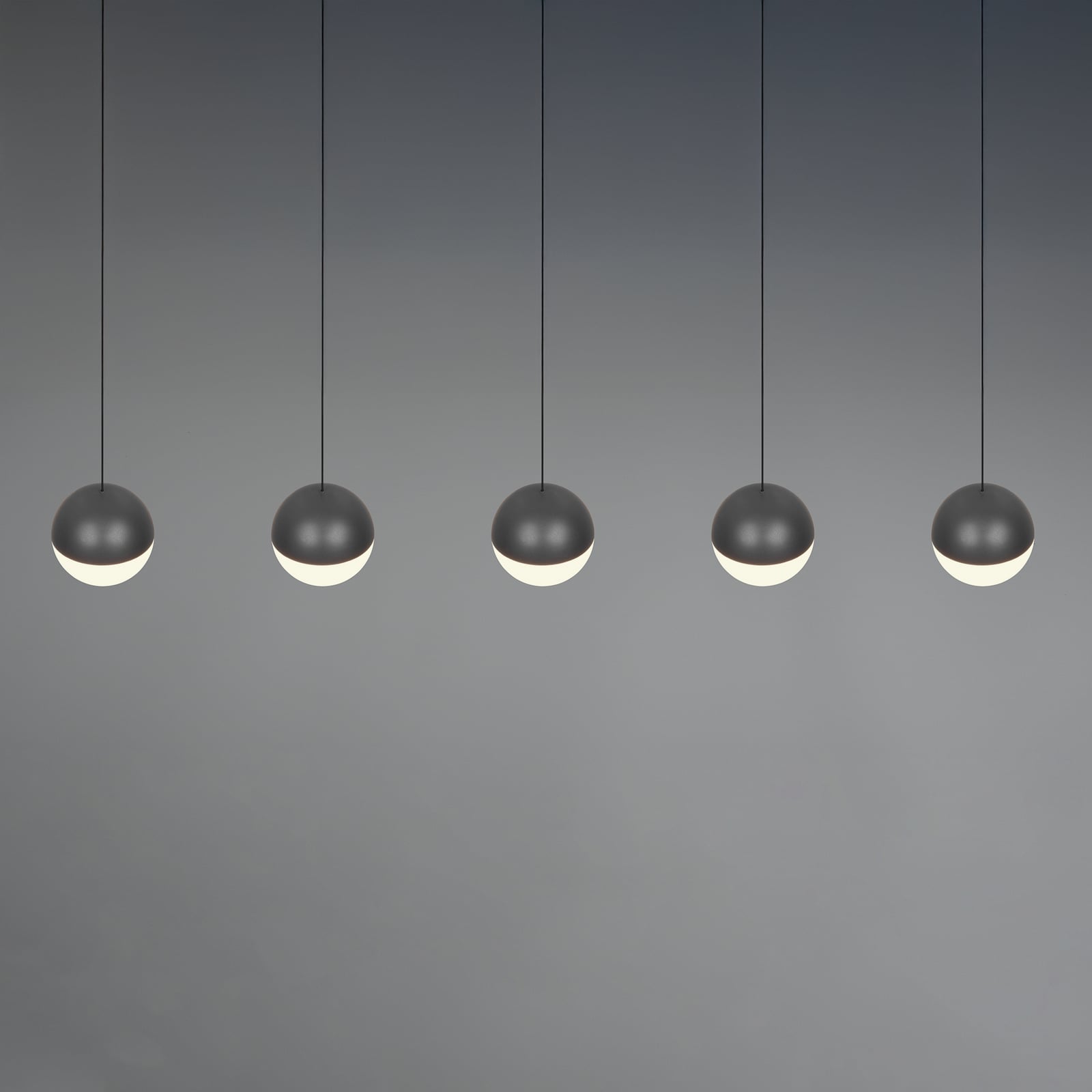 LED-Hängelampe Senta, anthrazit, Länge 114 cm 3.000 K 5-flg. LED-Hängelampe Senta, anthrazit, Länge 114 cm 3.000 K 5-flg.