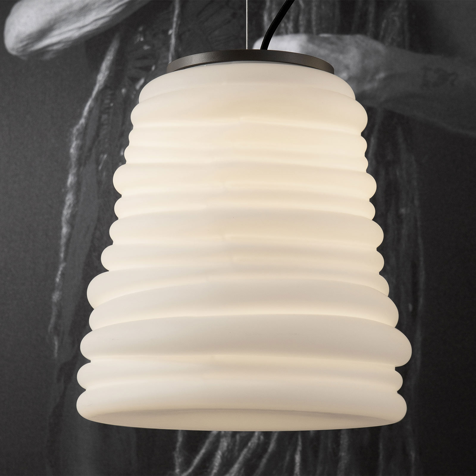 Karman Bibendum LED-Hängeleuchte, Ø 30 cm, weiß