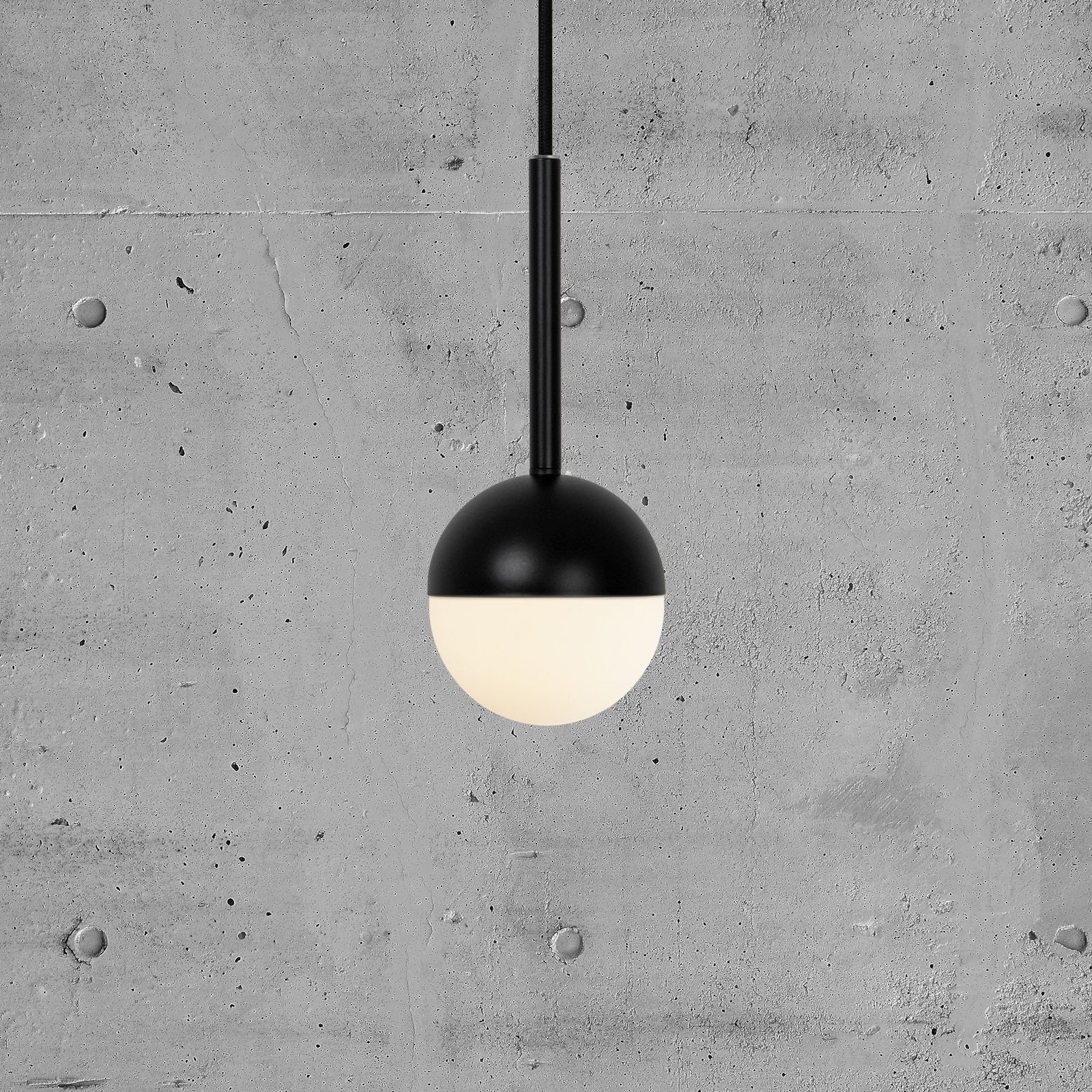 Contina hanging light, glass, 1-bulb, black