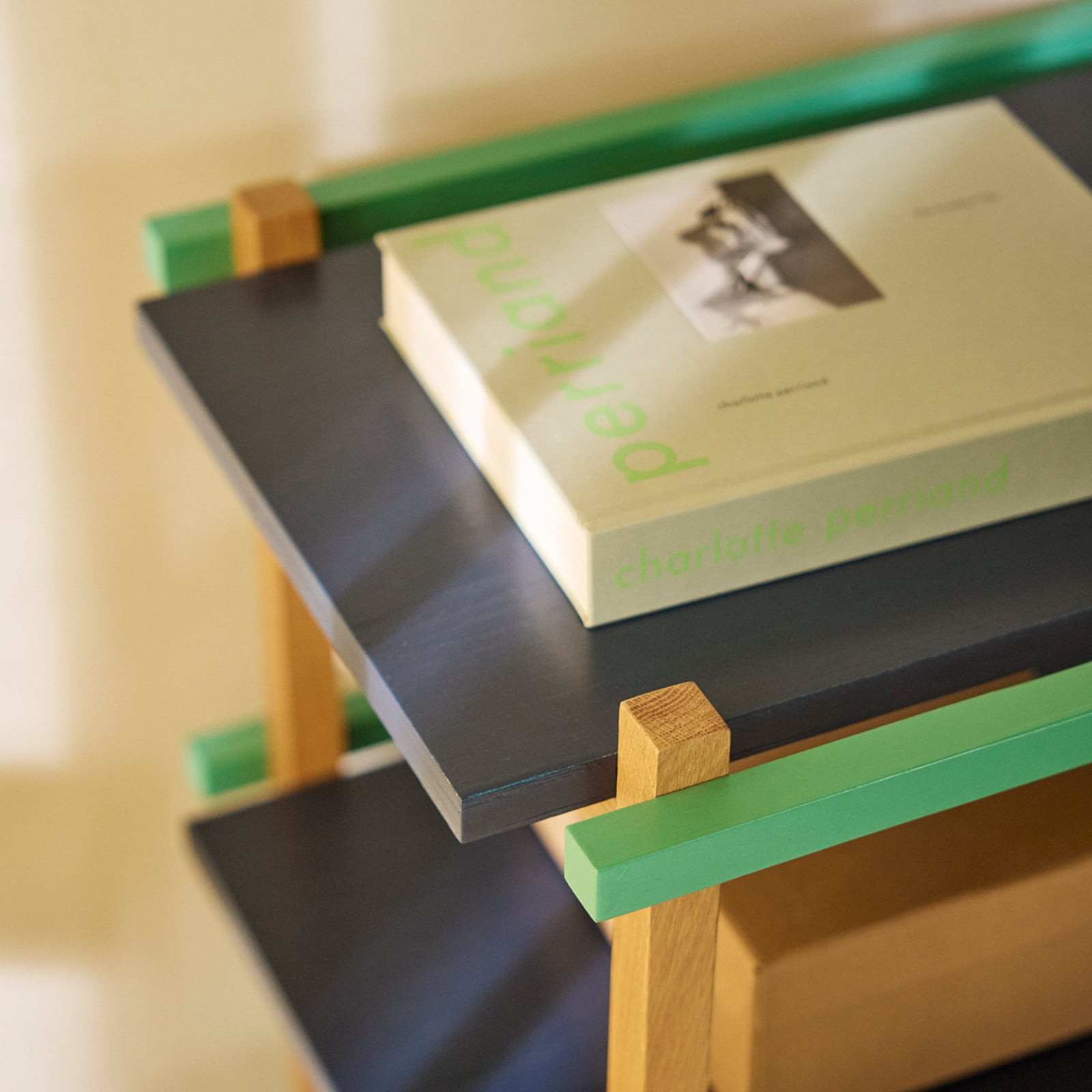 Carrello da portata Crayon colorato, altezza 70 cm - Hübsch