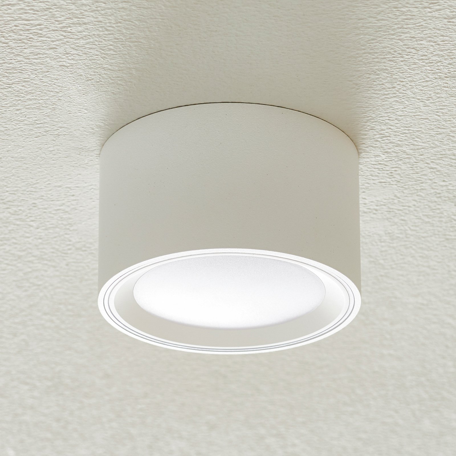 LED plafondlamp Fallon, hoogte 6 cm