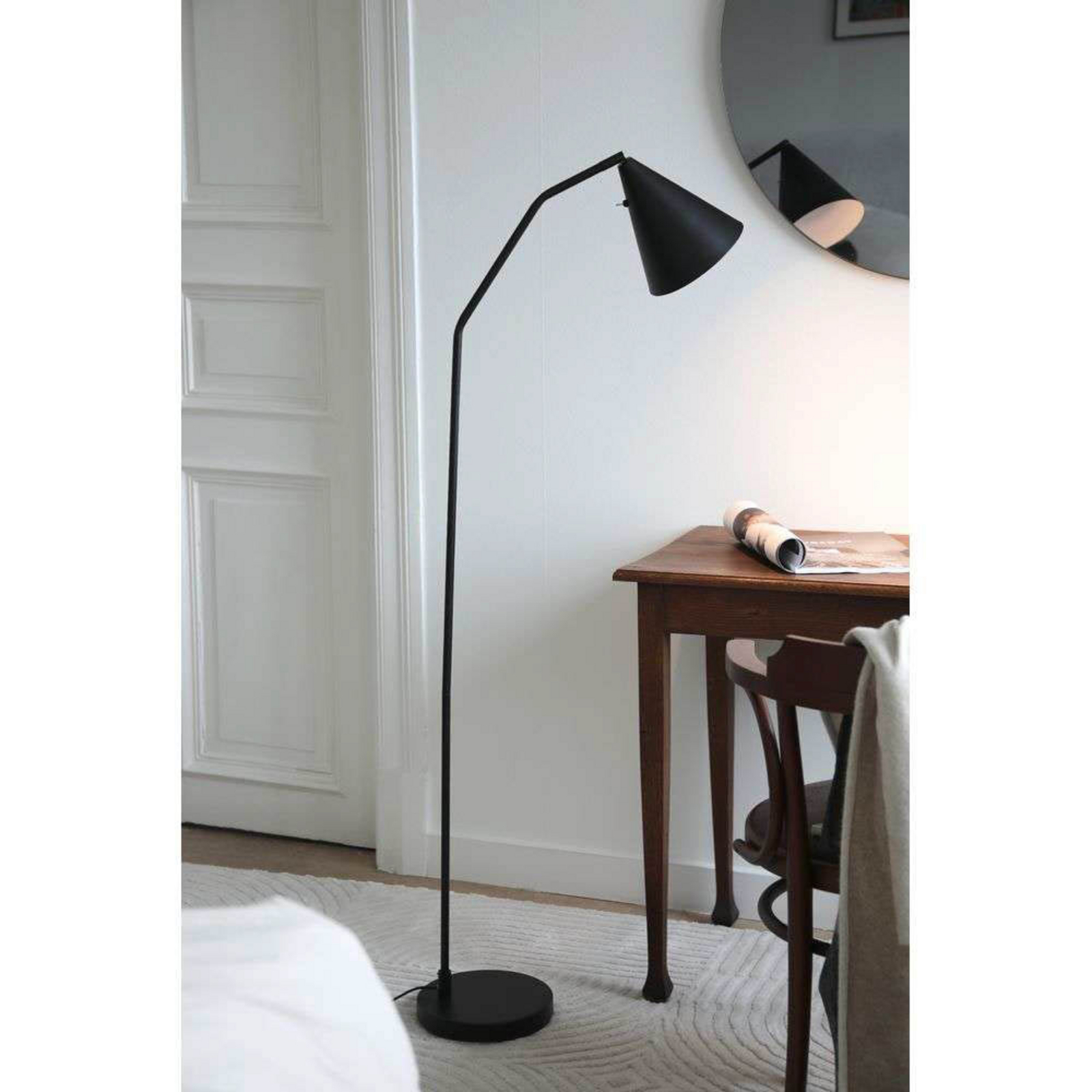 Funil LED Gulvlampe 3-Step Black - Markslöjd