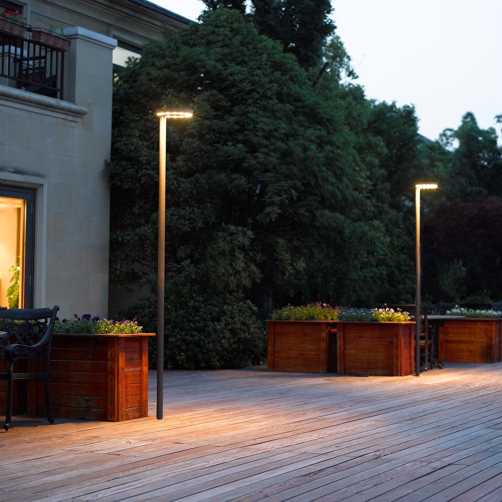 Mast 2 Leuchten für Gartenbeleuchtung aus Aluminium Artemide Mast 2 Leuchten für Gartenbeleuchtung aus Aluminium Artemide