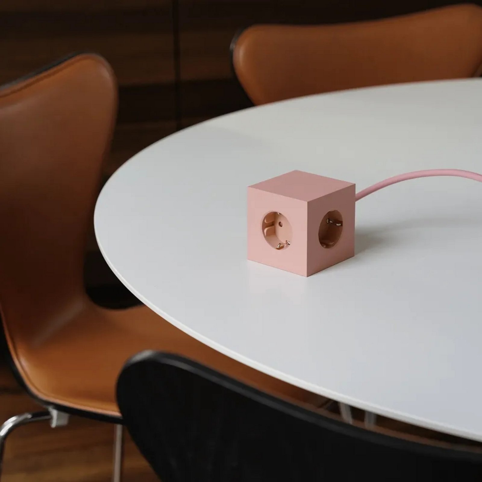 Square 1 w/30W Dual USB-C & Magnetic Base 1,8m Old Pink - Avolt