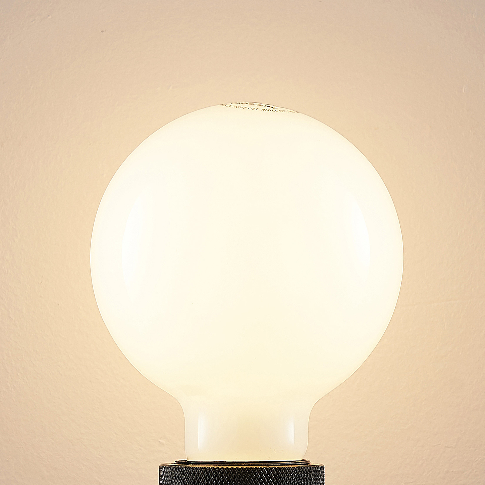 LED lamp E27 4W 2.700K G95 bollamp dimbaar, opaal