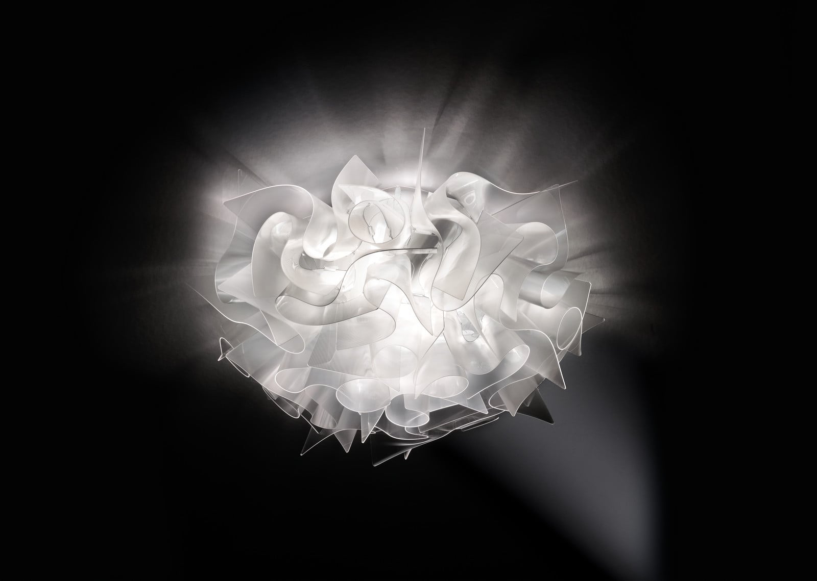 Veli Plafond/V&auml;gglampa Mini Prism Slamp - Vardagsrum - Plast
