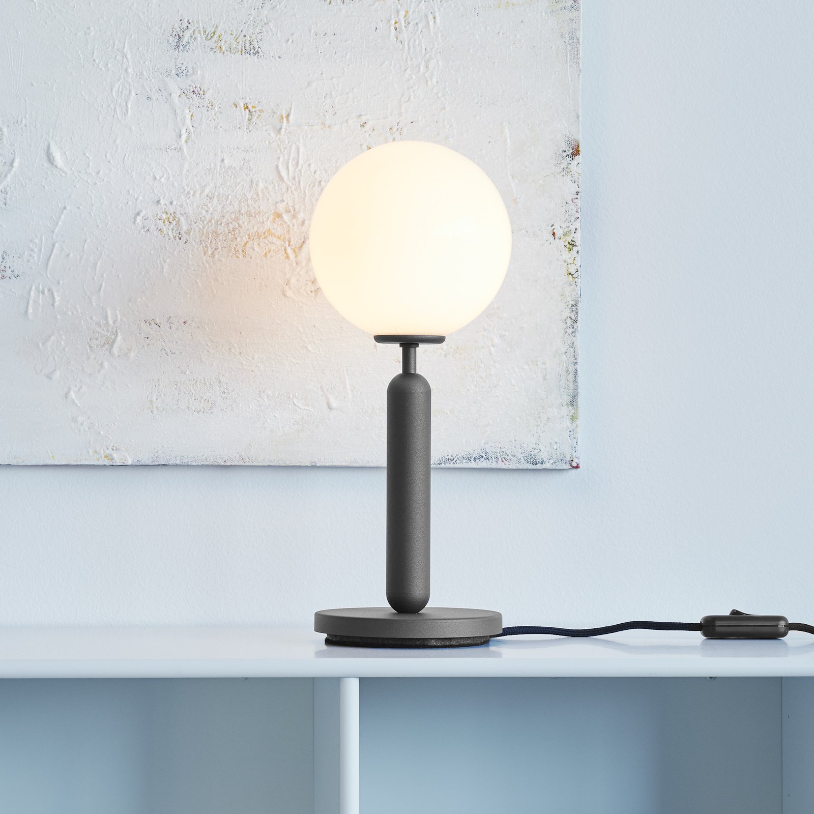 Miira Bordlampe Rock Grey/Opal White - Nuura