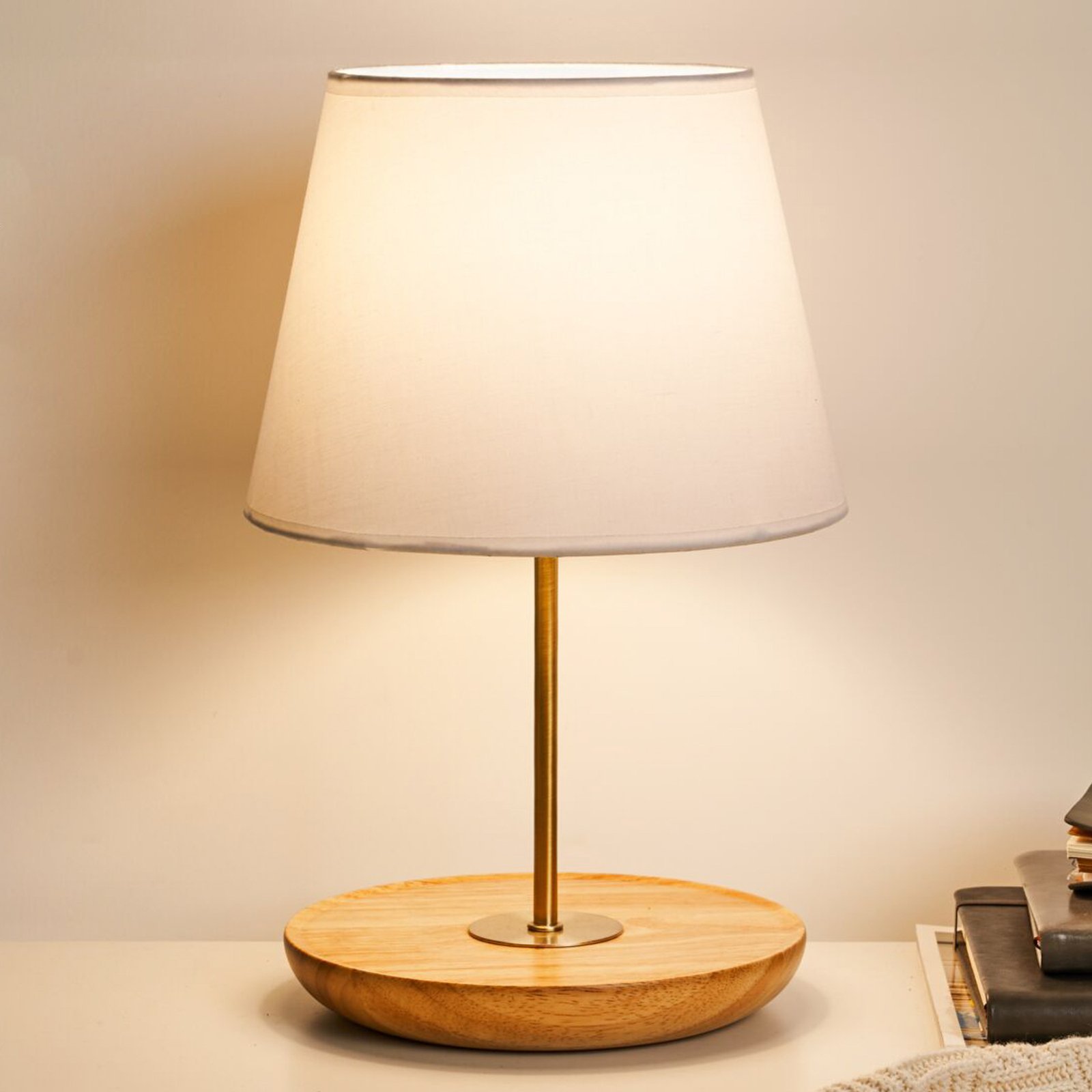 Pauleen Woody Heart table lamp with a wooden base