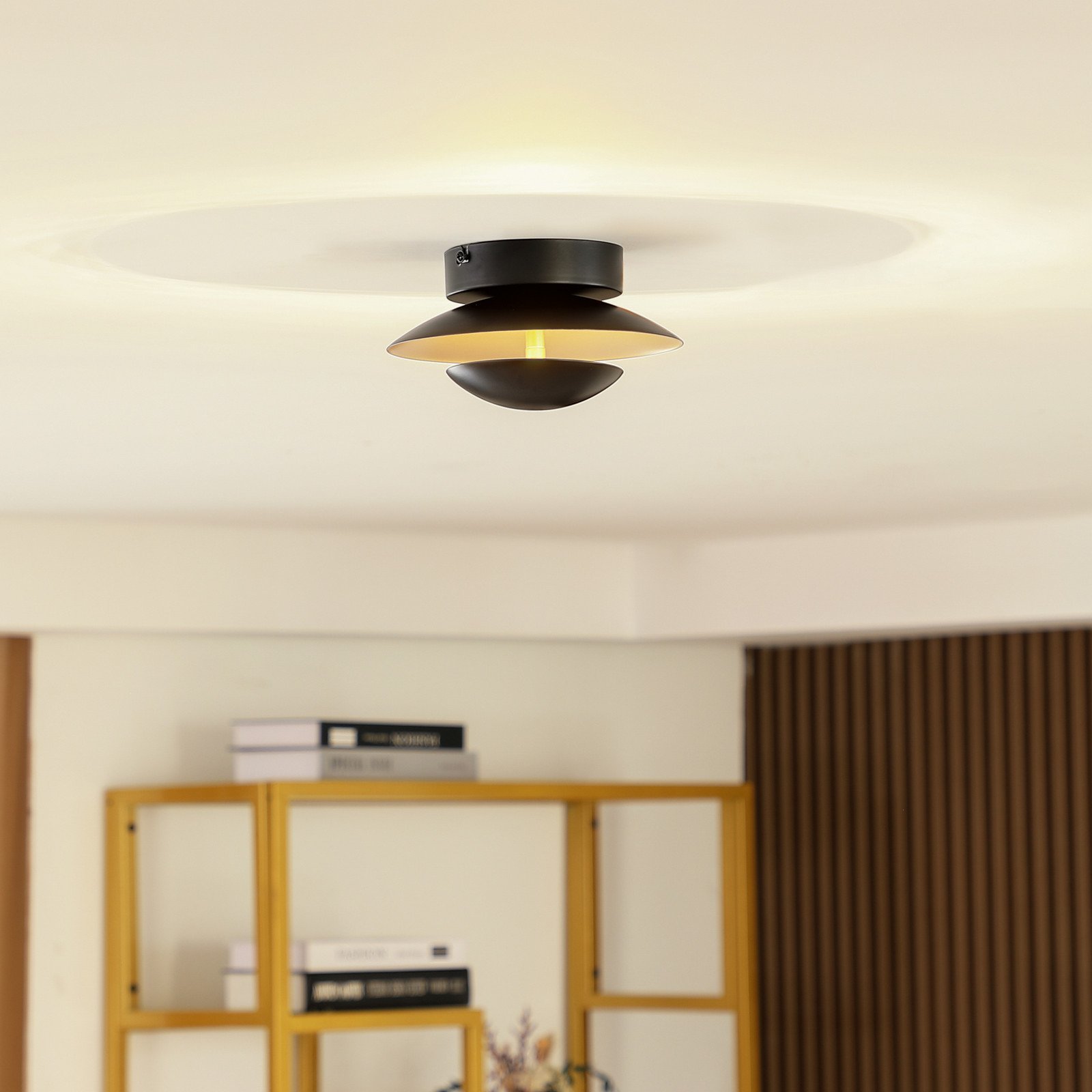 Lindby plafonieră LED Tiama metal negru/galben Ø 20 cm - Camera de zi / sufragerie - modern - negru auriu