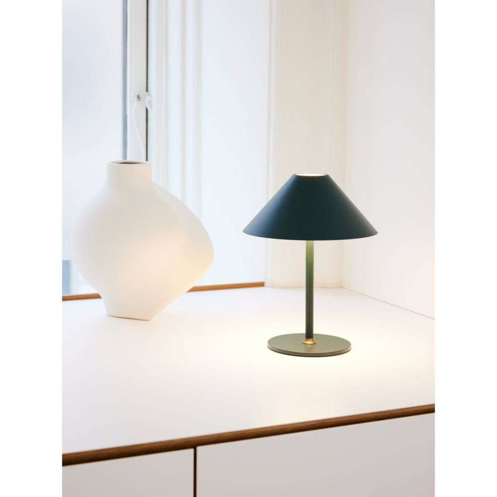 Hygge Portable Lampă de Masă Ø19 Deep Green - Halo Design