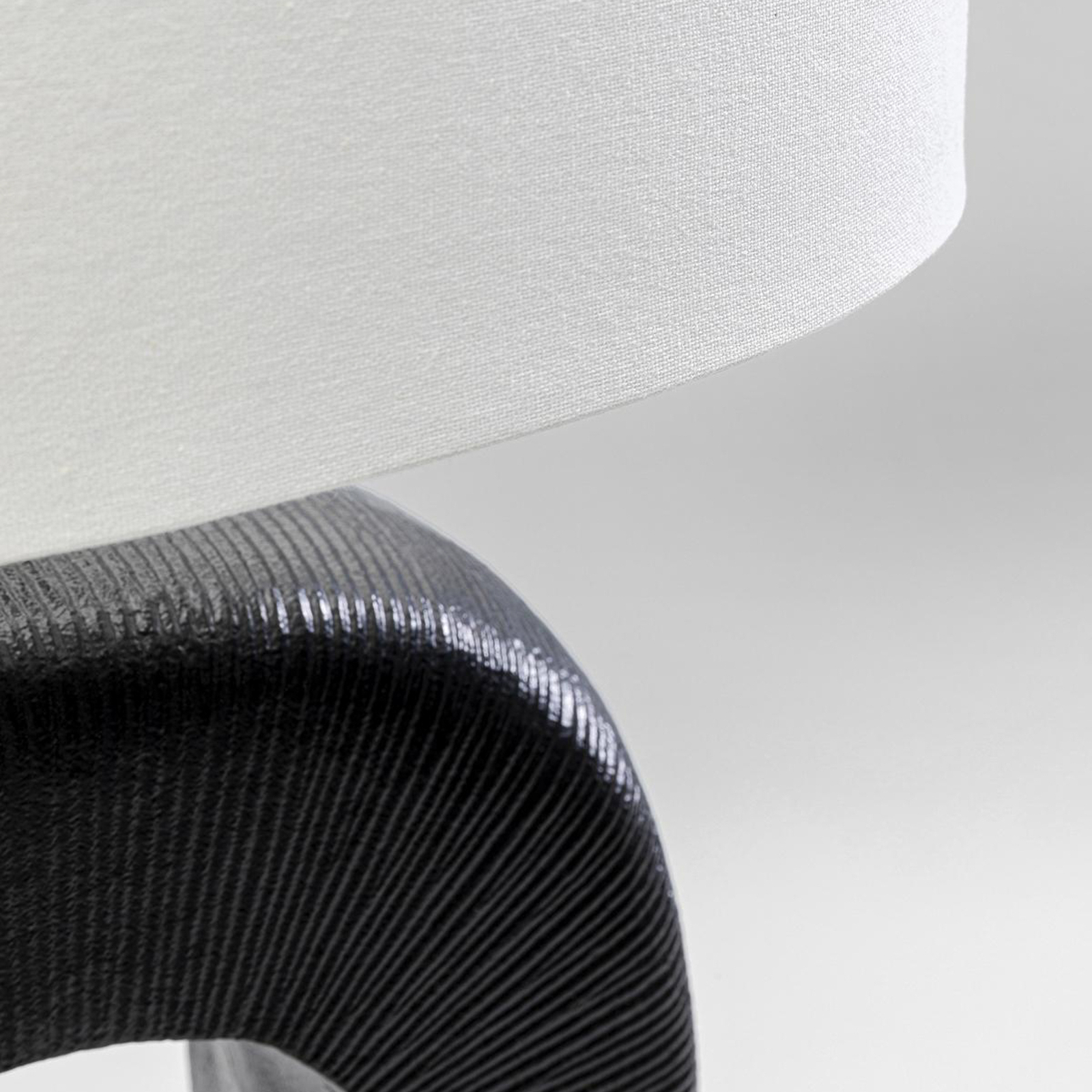Lampada da tavolo Kare Tube, bianco/nero, tessuto di lino, altezza 79 cm