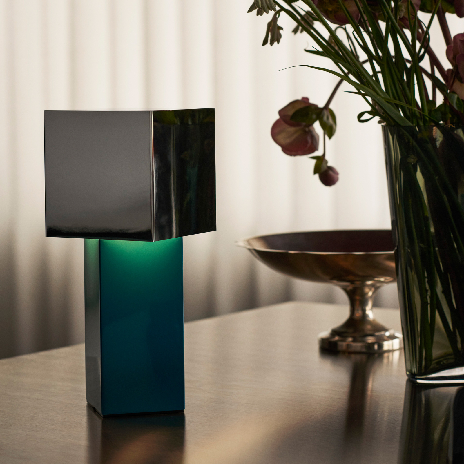 Pivot ATD7 Portable Tafellamp Blue Silver - &Tradition