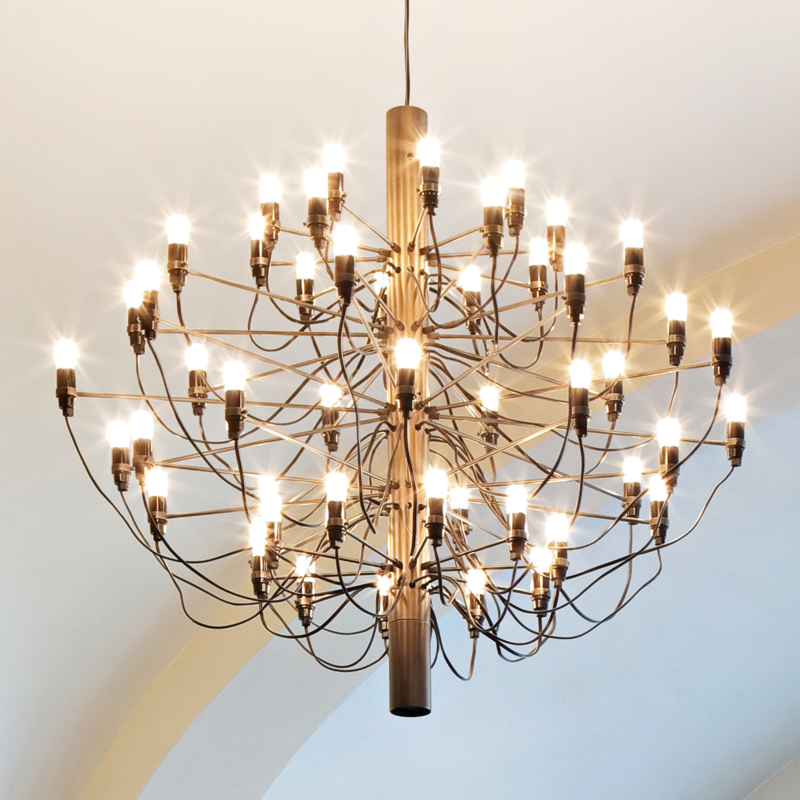 FLOS 2097/50 LED chandelier, frosted, brass