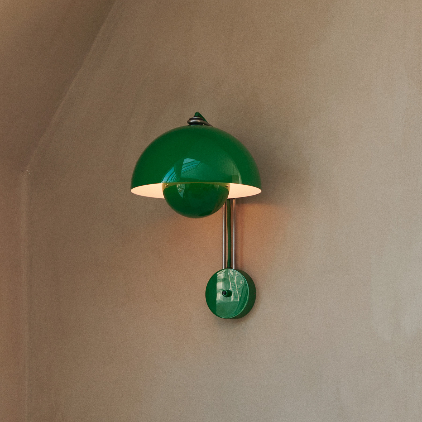 &Luz de parede tradicional Flowerpot VP8, ficha, sinal verde