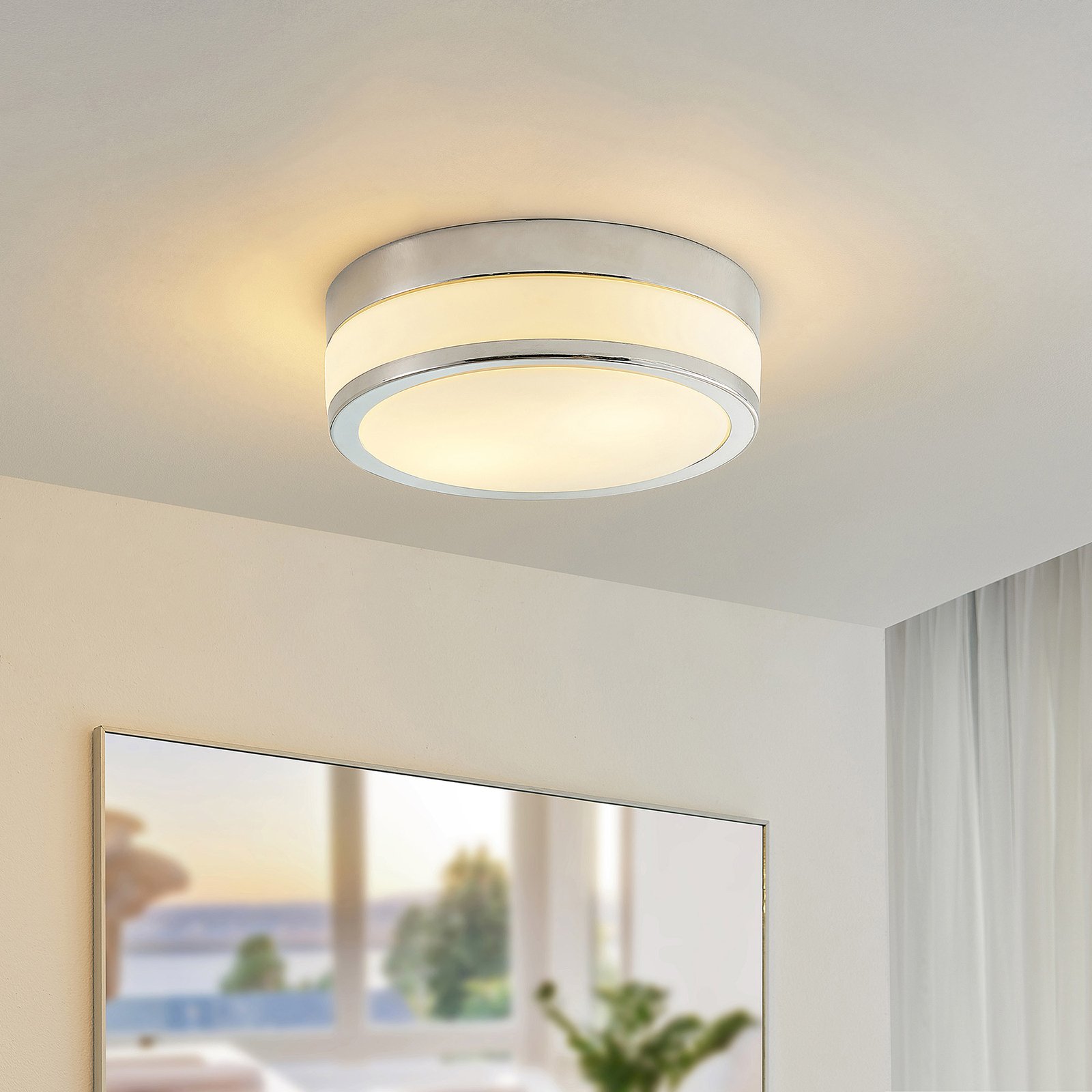 Lindby Flavi badkamer-plafondlamp, Ø 28 cm, chroom