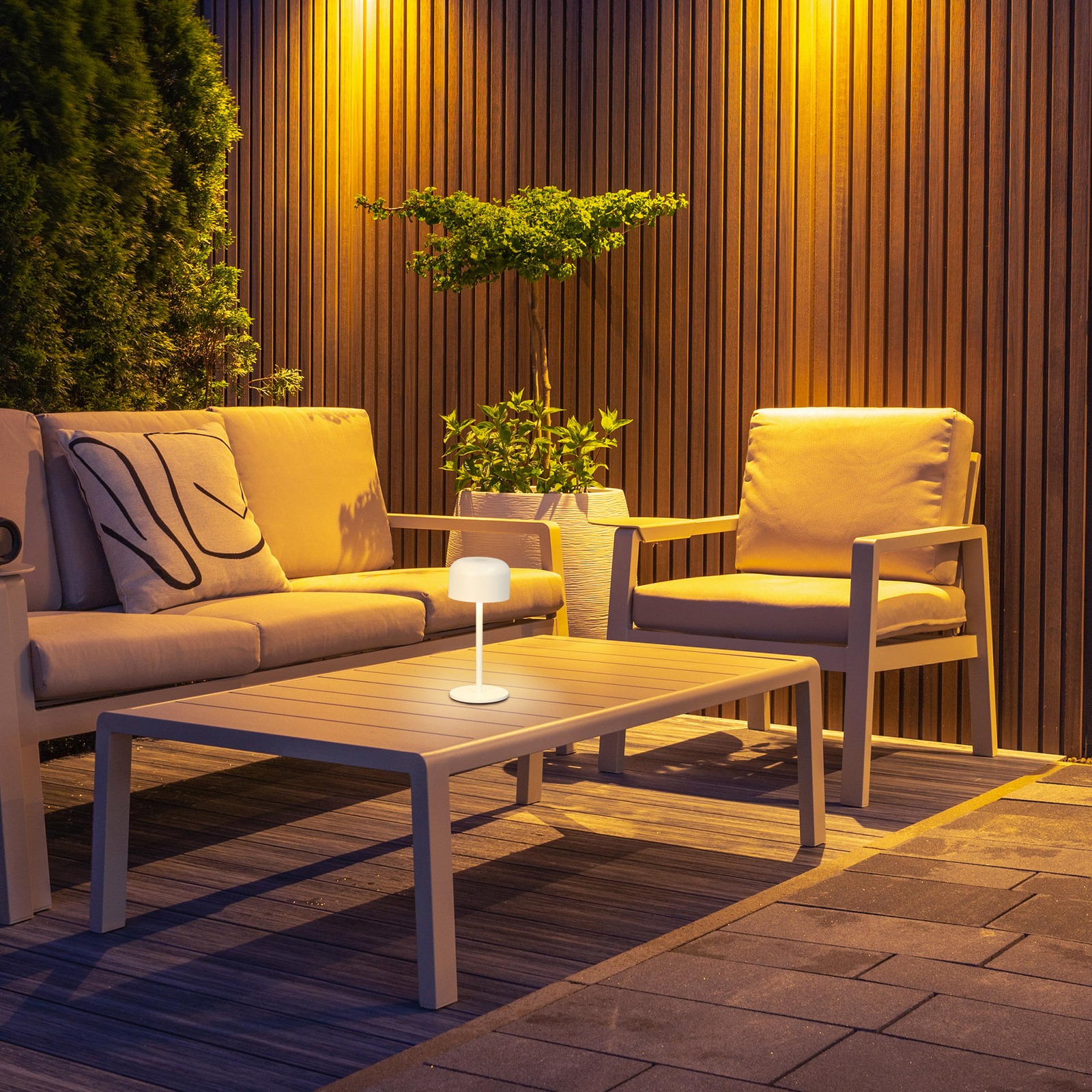 LED-Akku-Tischlampe Finley sandbeige Höhe 22 cm Metall, IP54